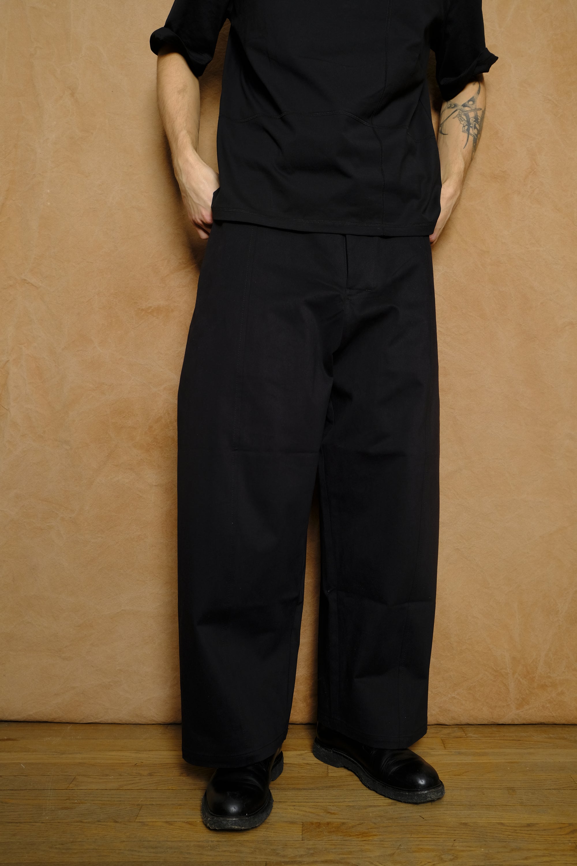 welt trouser in black cotton drill