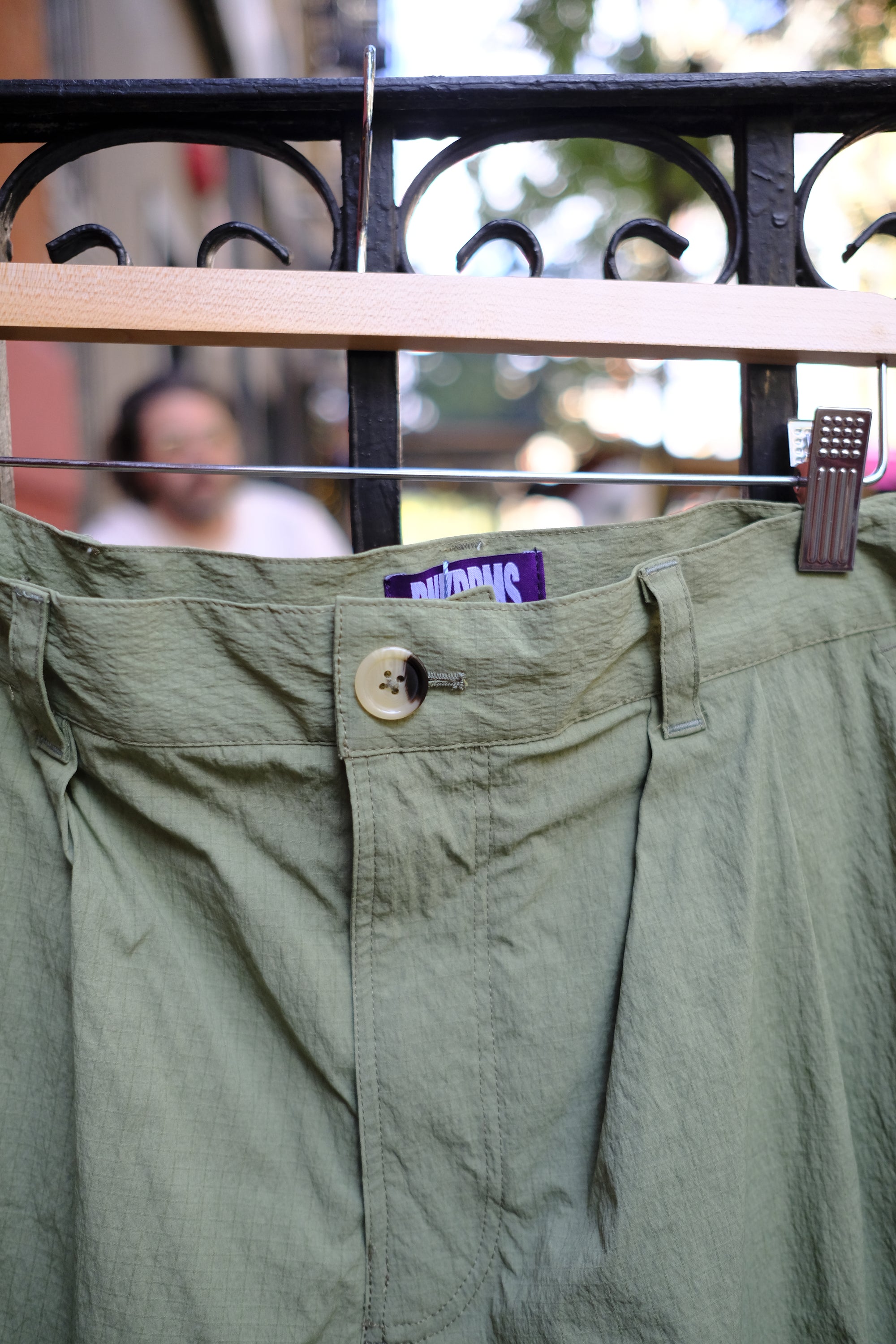 easy pants in pistachio