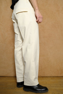 tuck suit pants a in off white cotton