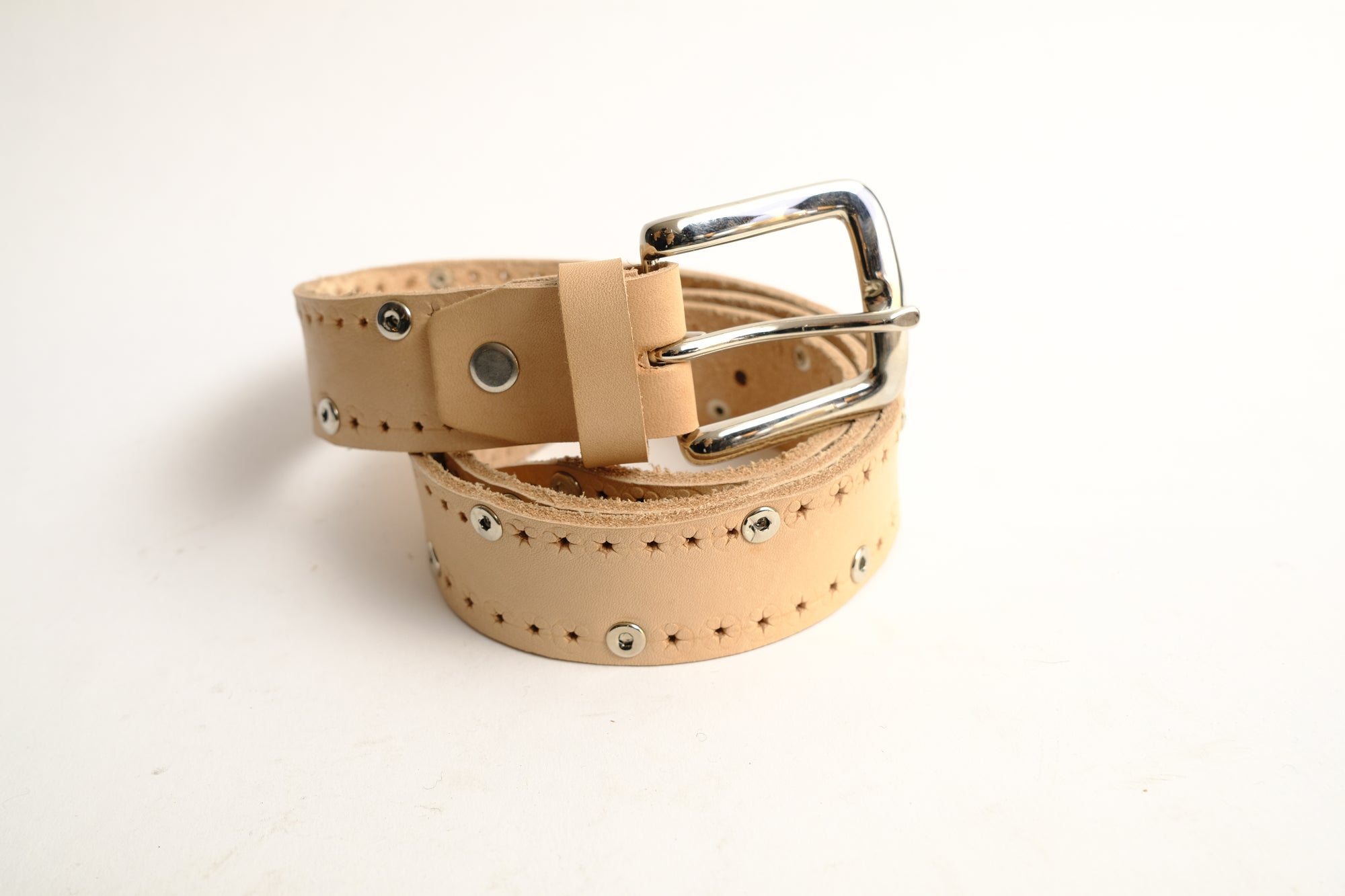 veg tan studded belt