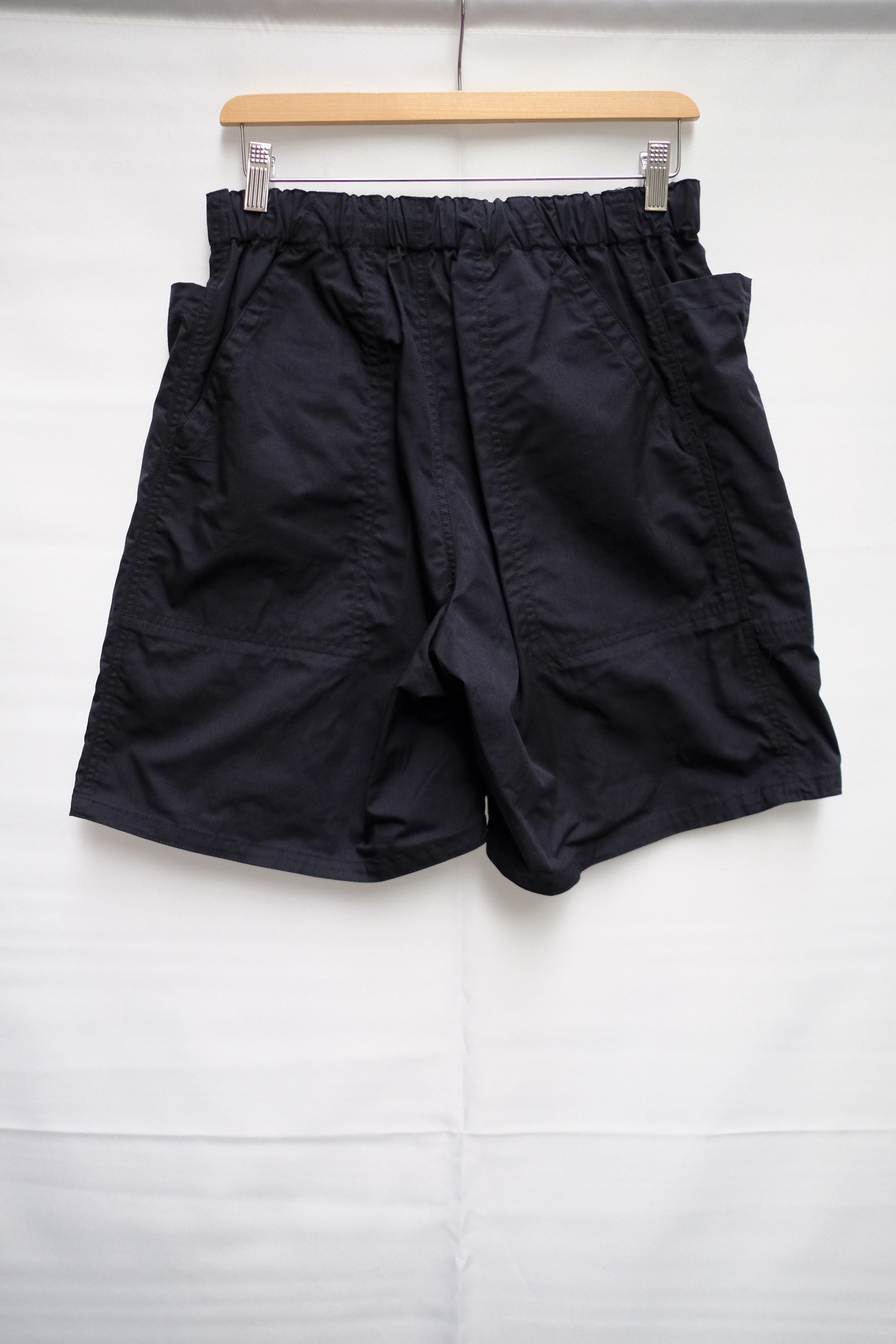 baggy easy shorts in nylon / silk blend