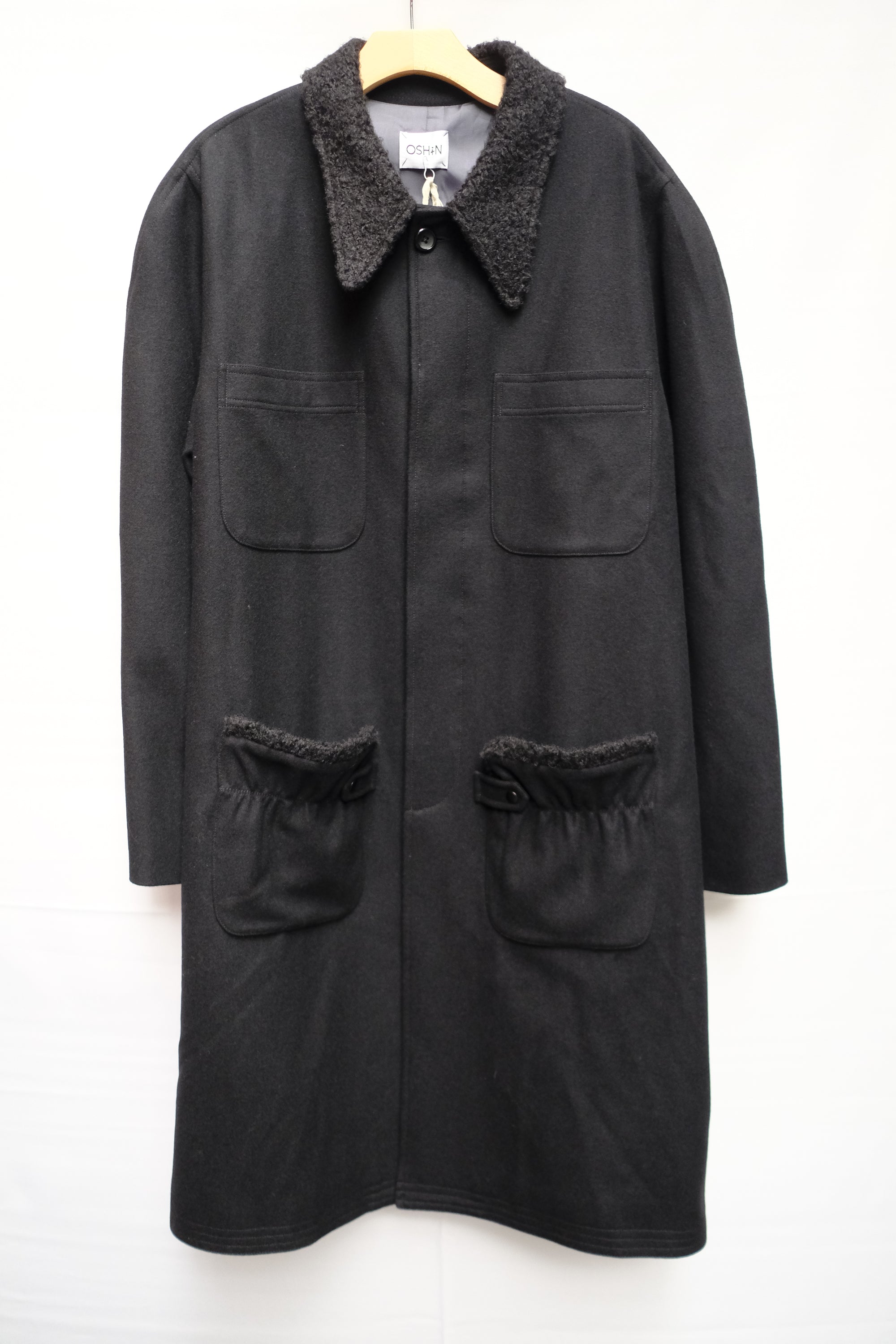 the general coat in black