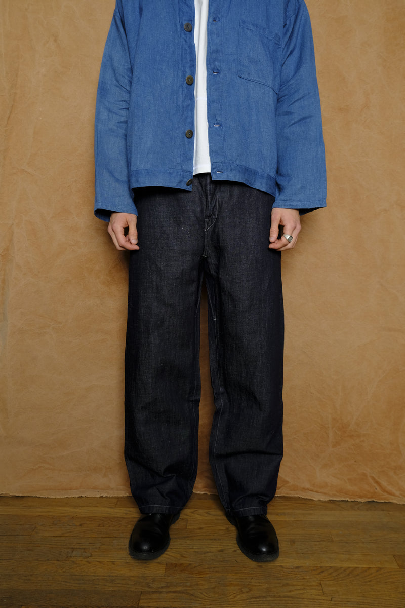 pt-133 in navy denim