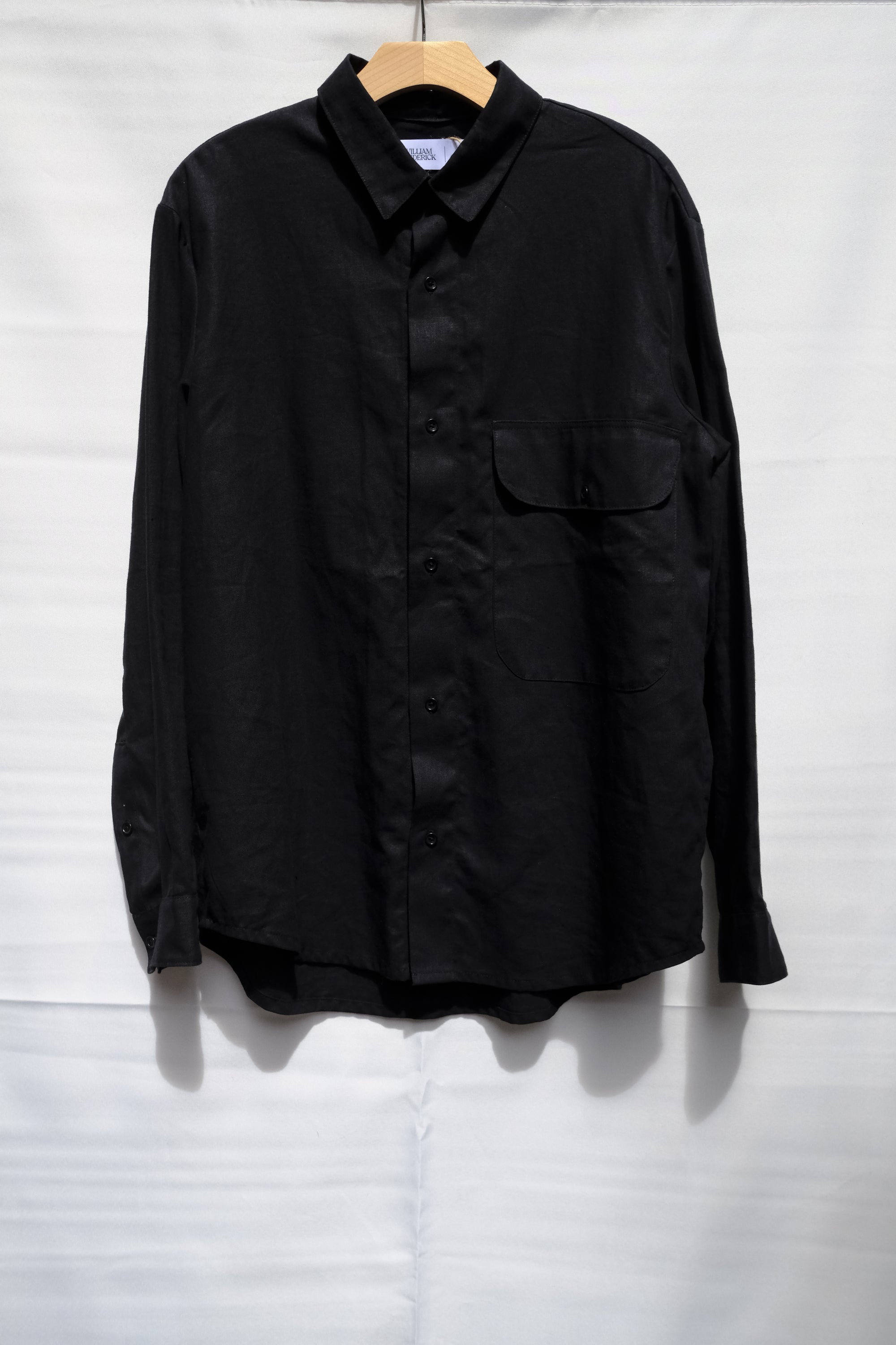 office shirt 1.1 in black hemp muslin