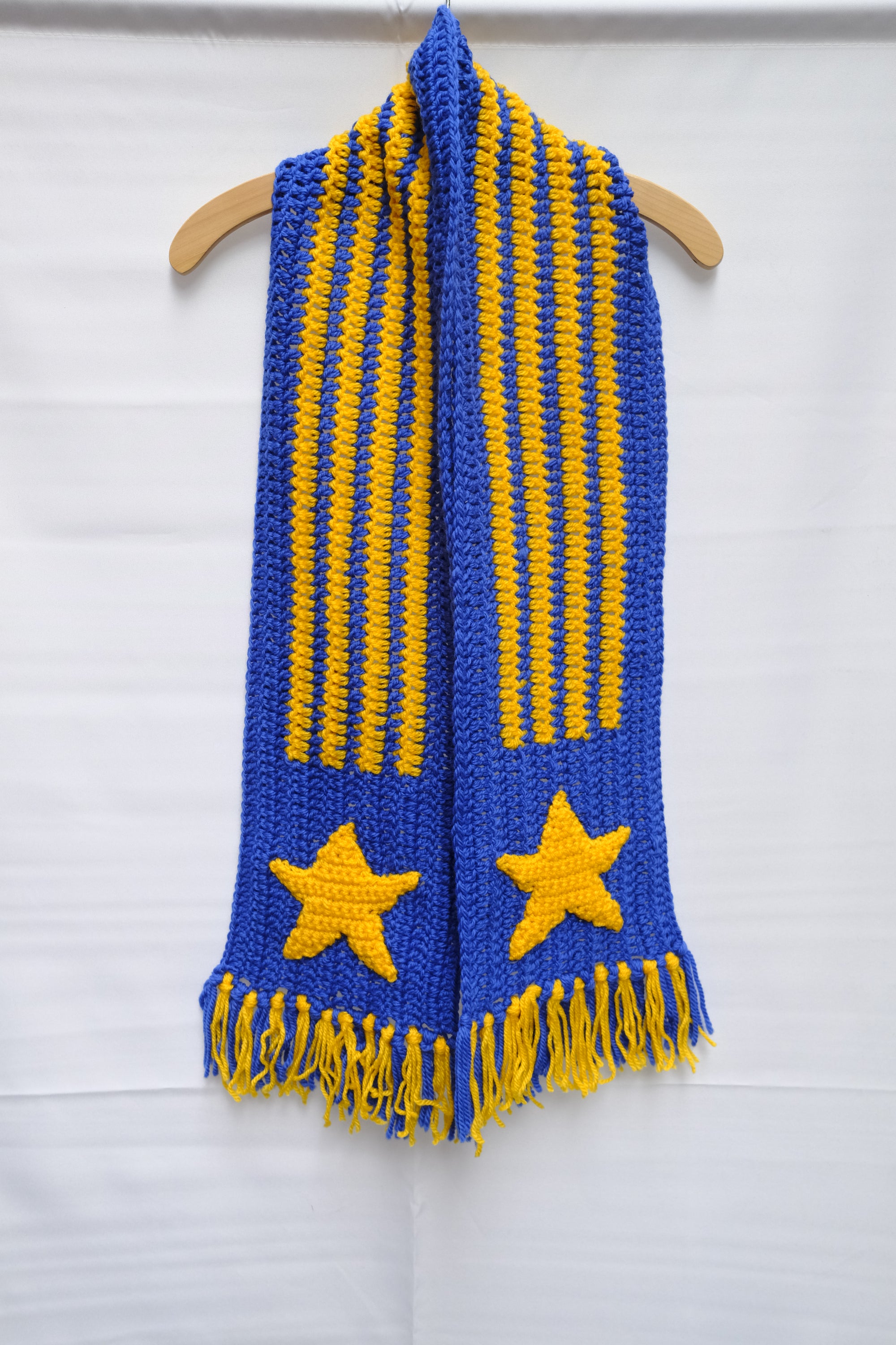 blue / yellow hand knit scarf