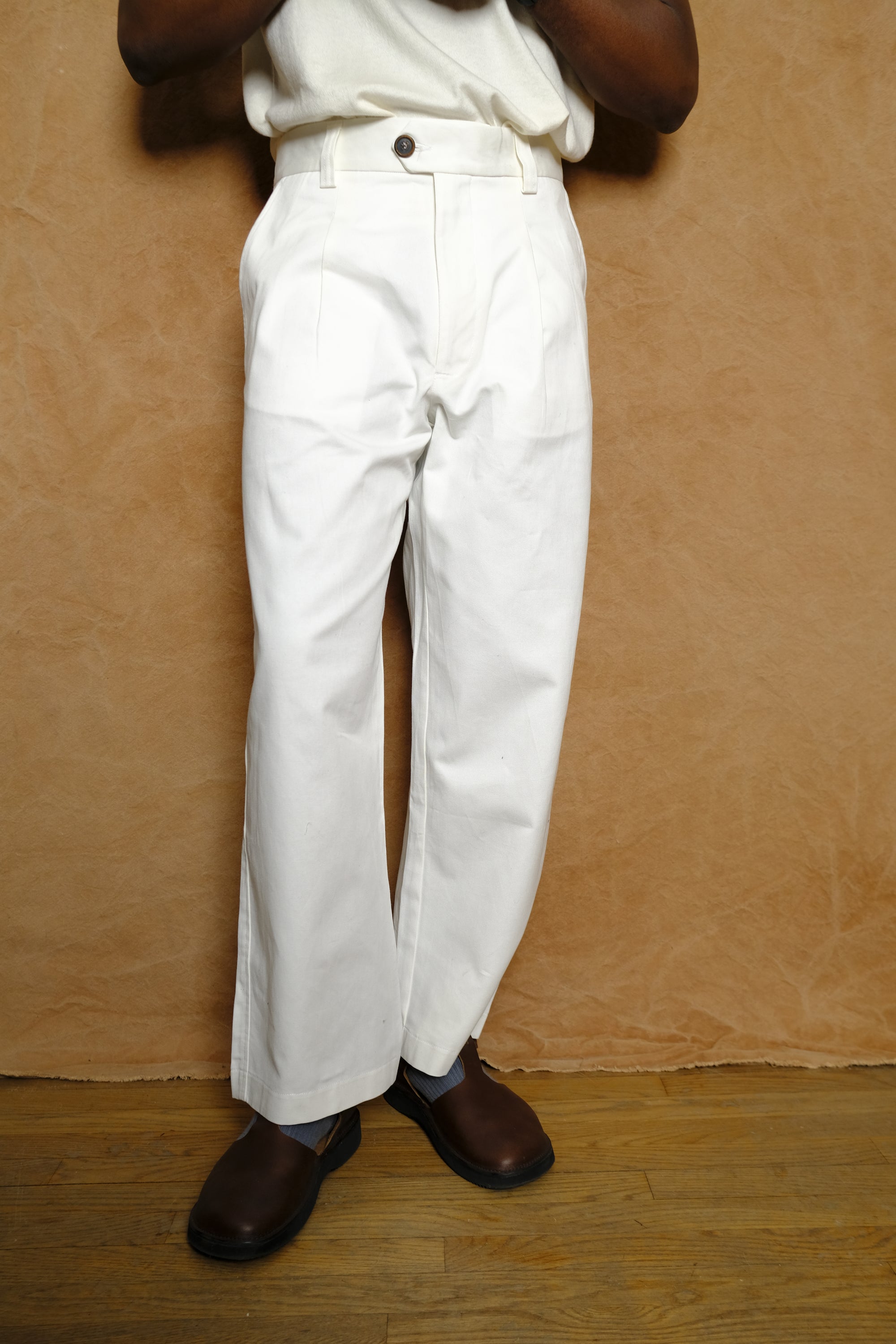 artist trouser in white cotton twill