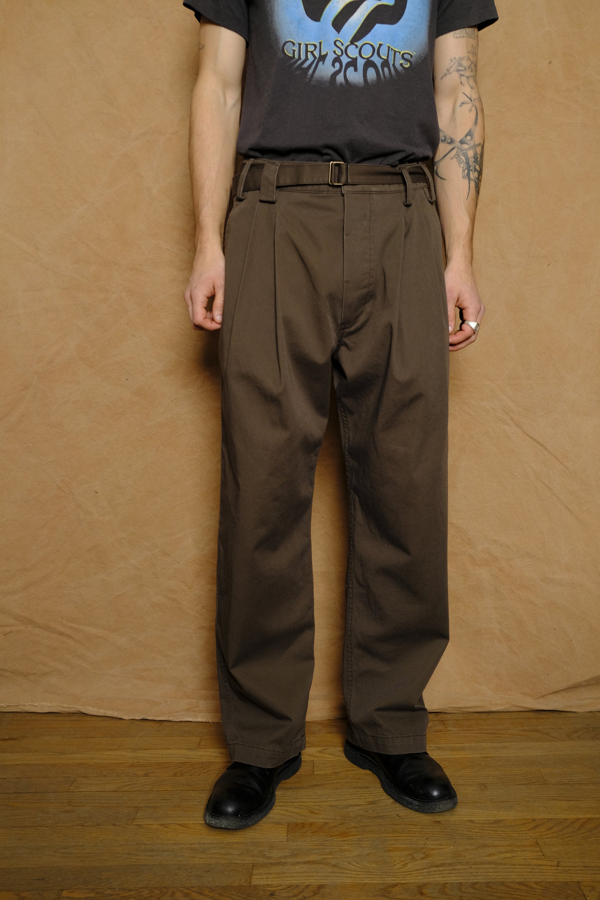 combed cotton belted chino pants
