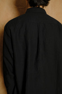 high count linen regular collar shirt in black