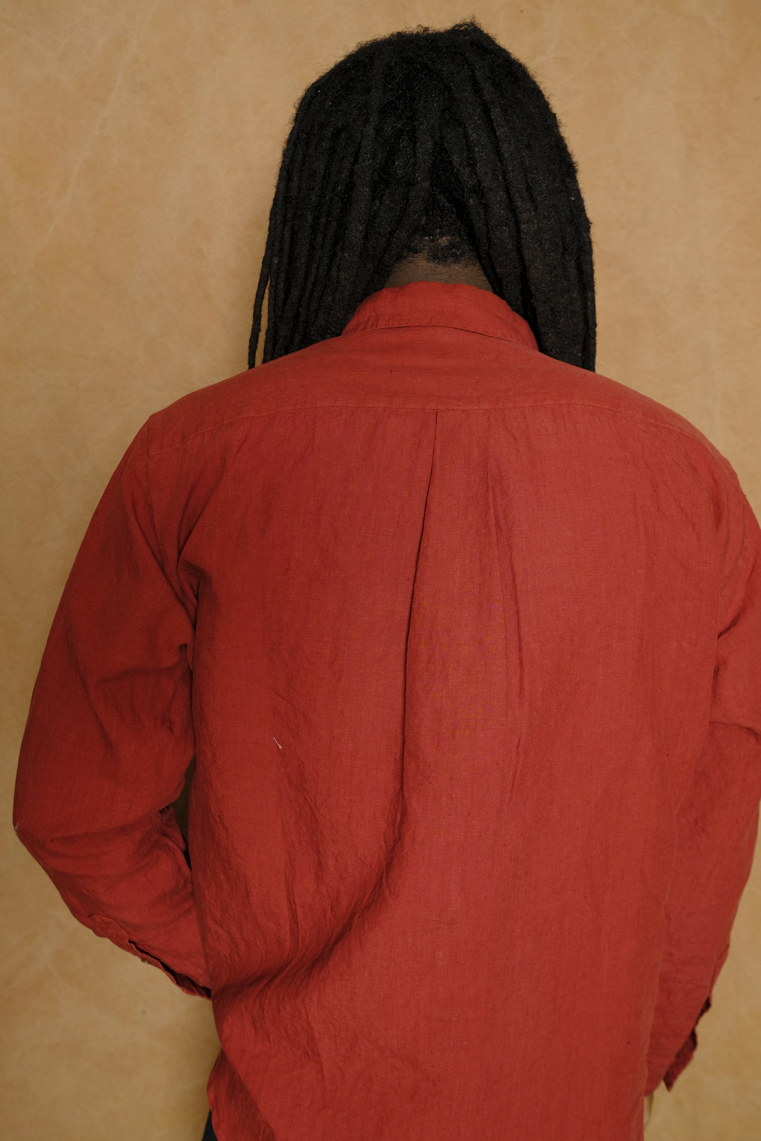 high count linen regular collar shirt in dark red