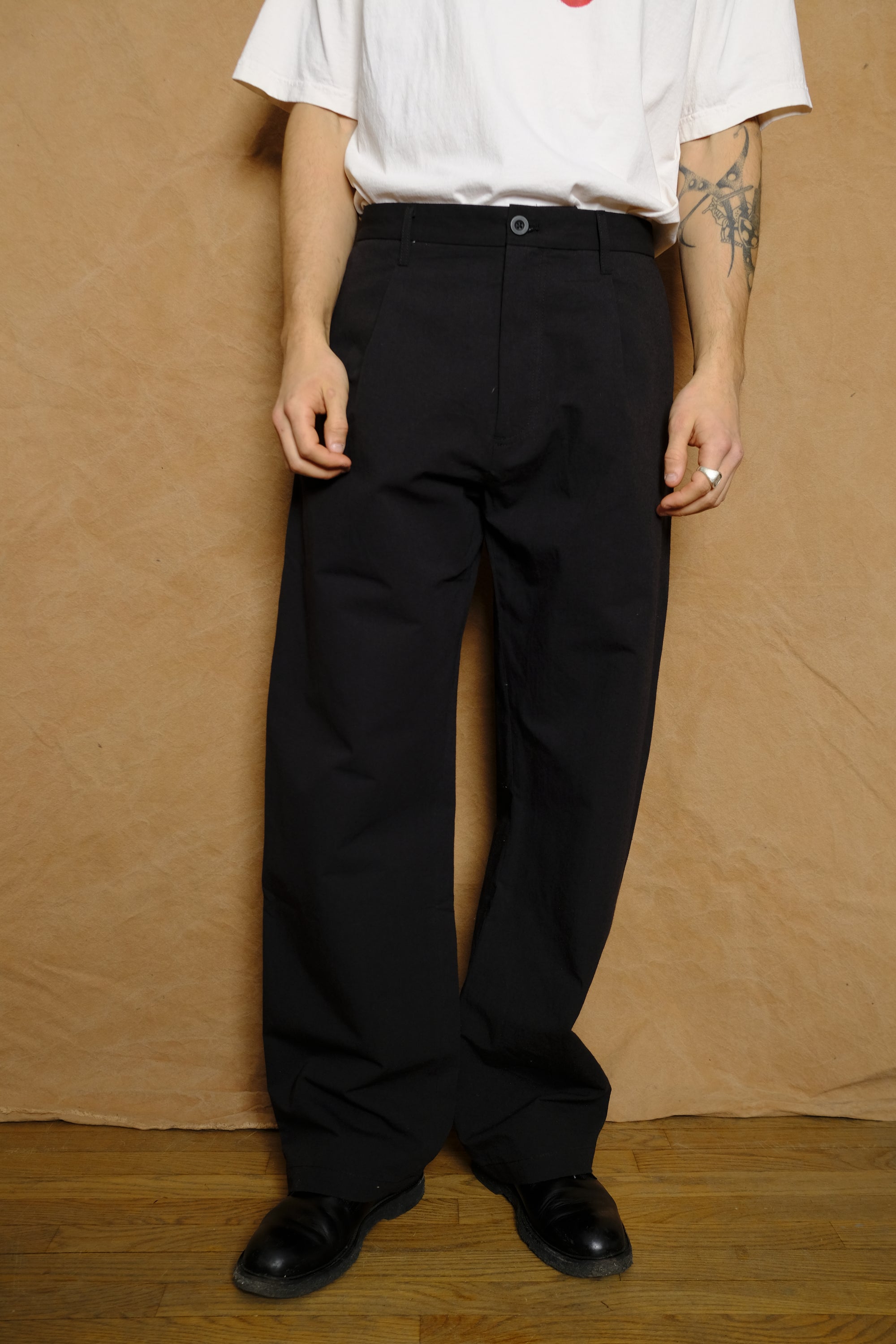 curve trouser in black cotton & hemp