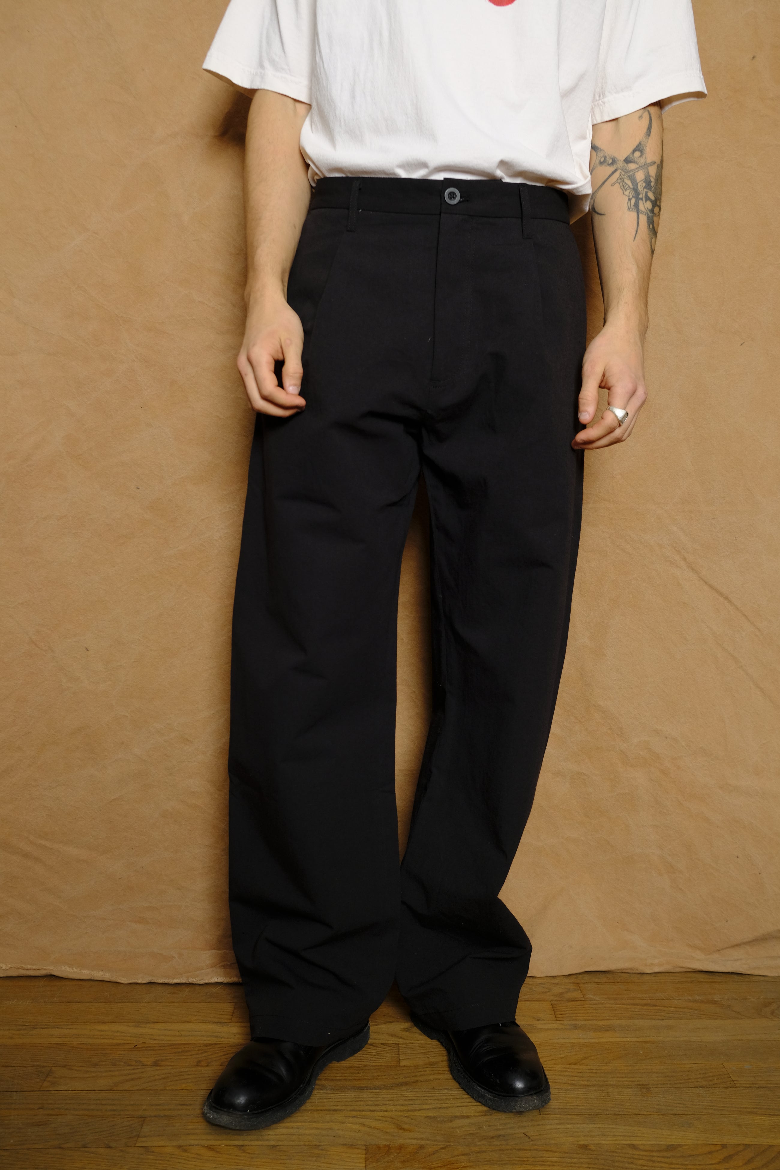 curve trouser in black cotton & hemp