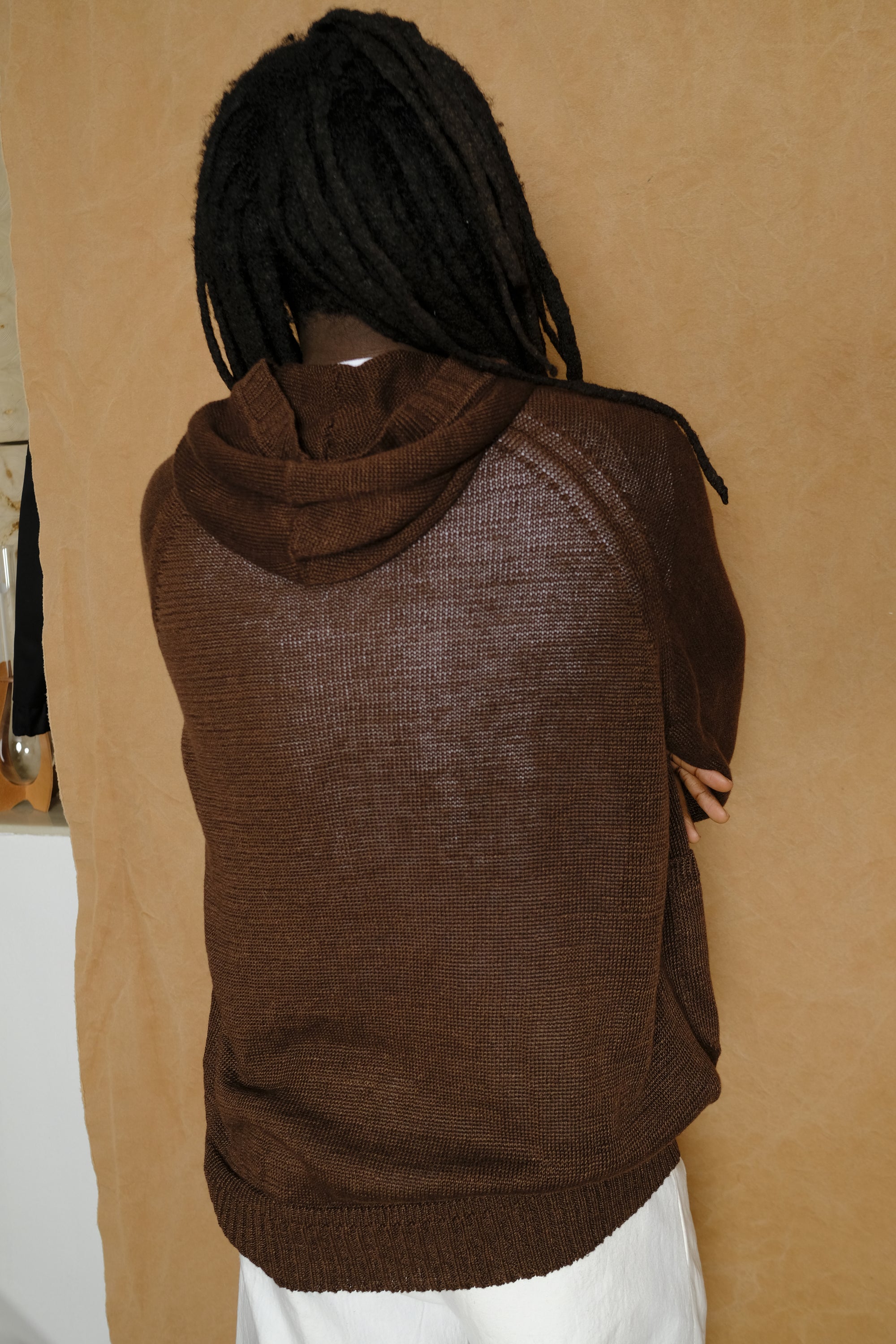 linen knit hoodie in dark brown