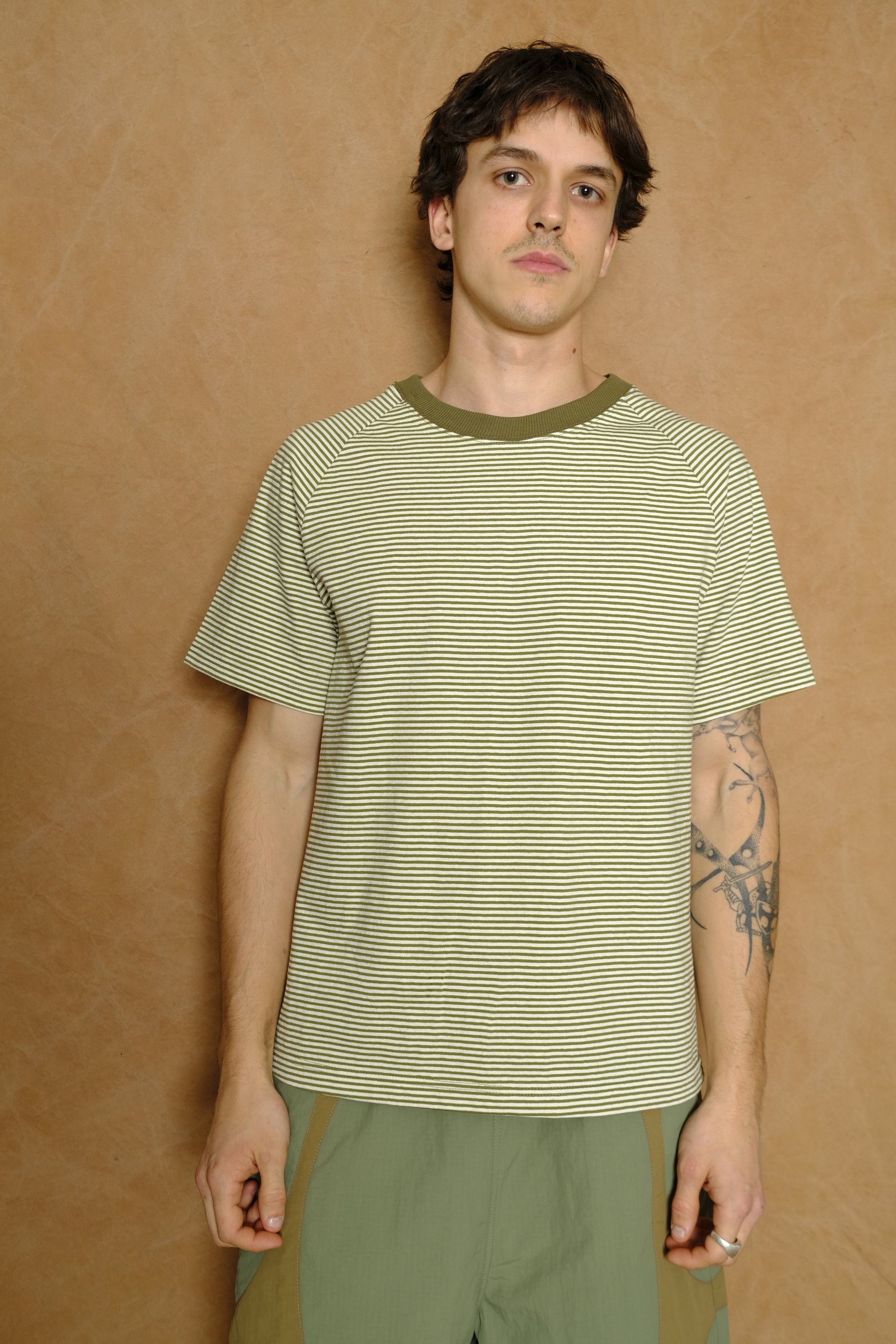 lo-fi tee in hunter stripe