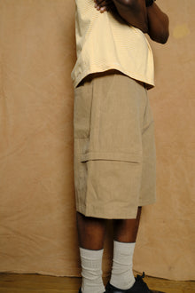 tae short in herringbone