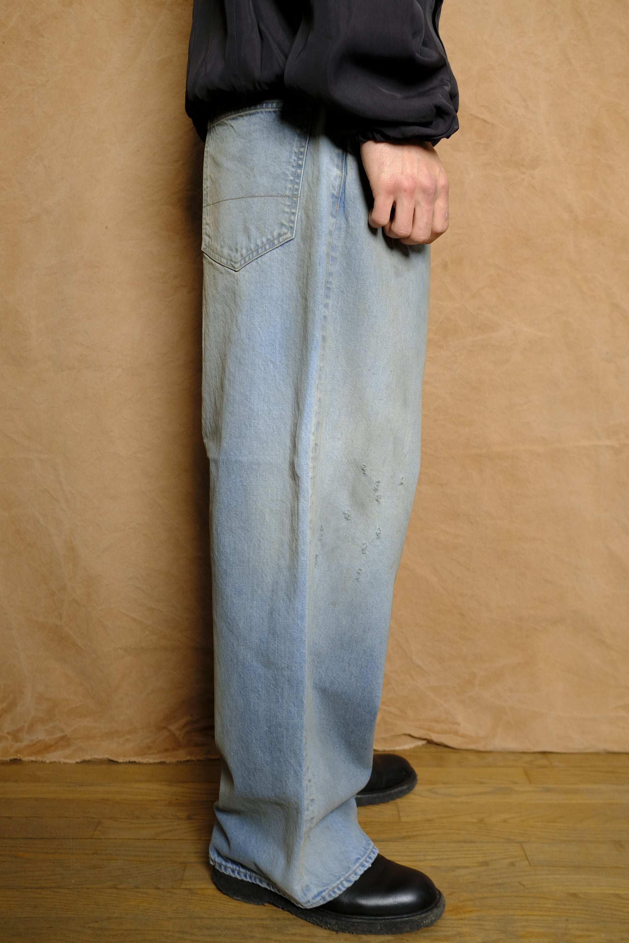 light oz wide straight denim pants in indigo