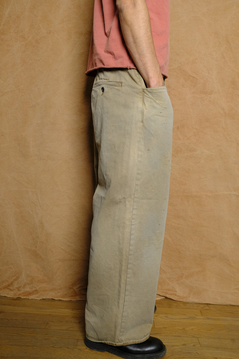 chino wide slacks in beige