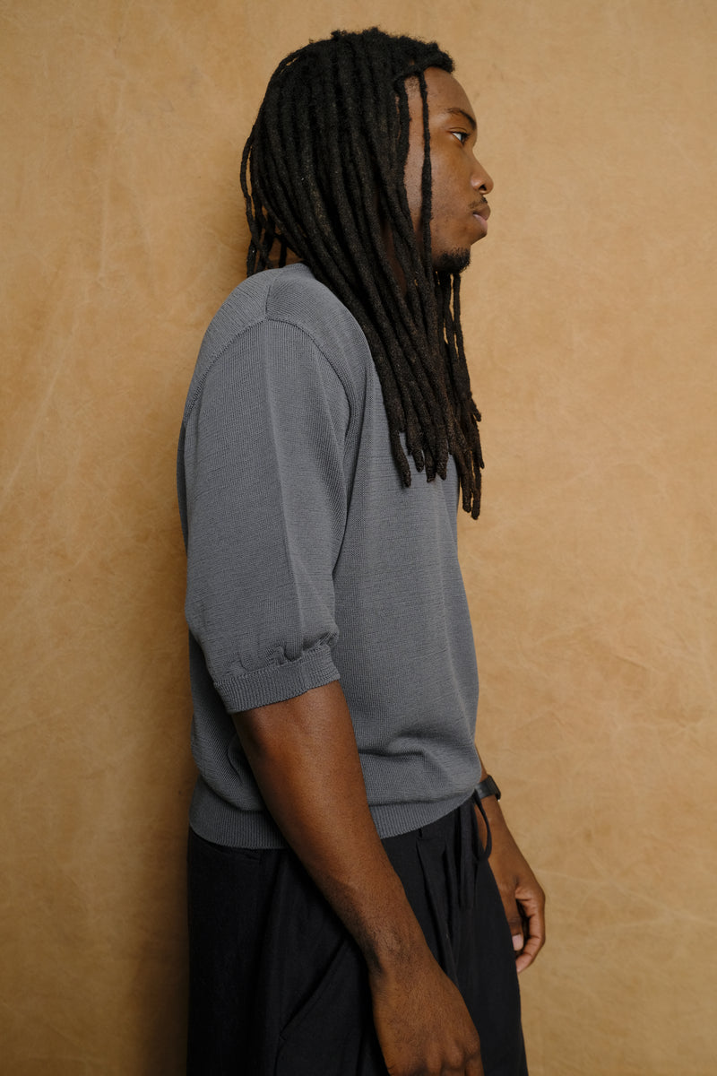 wide knit t shirt in gray