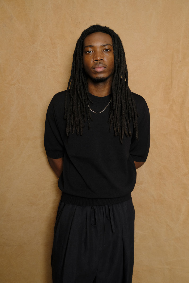 wide knit t shirt in black