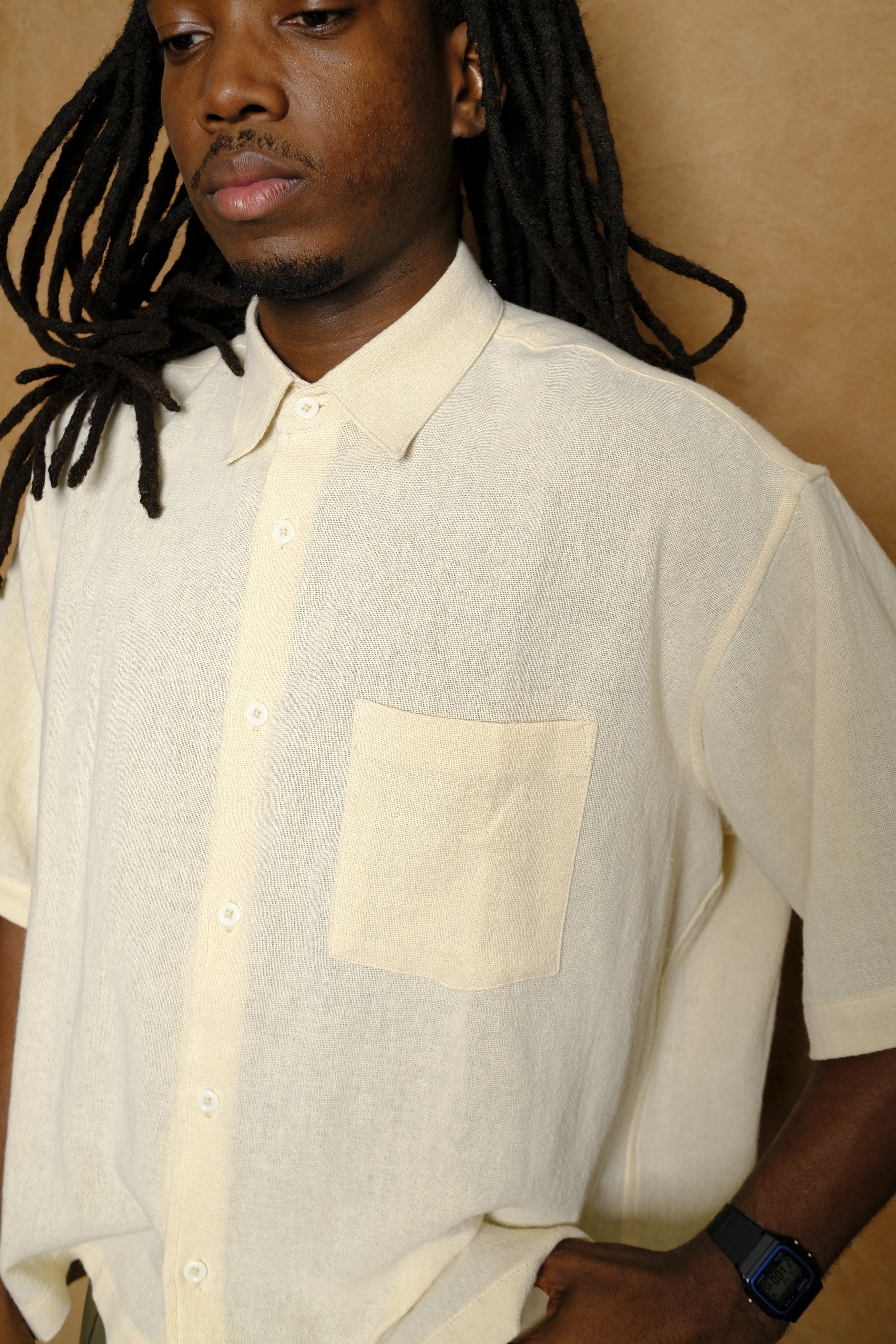 cropped short sleeve garson shirt in tropical natural
