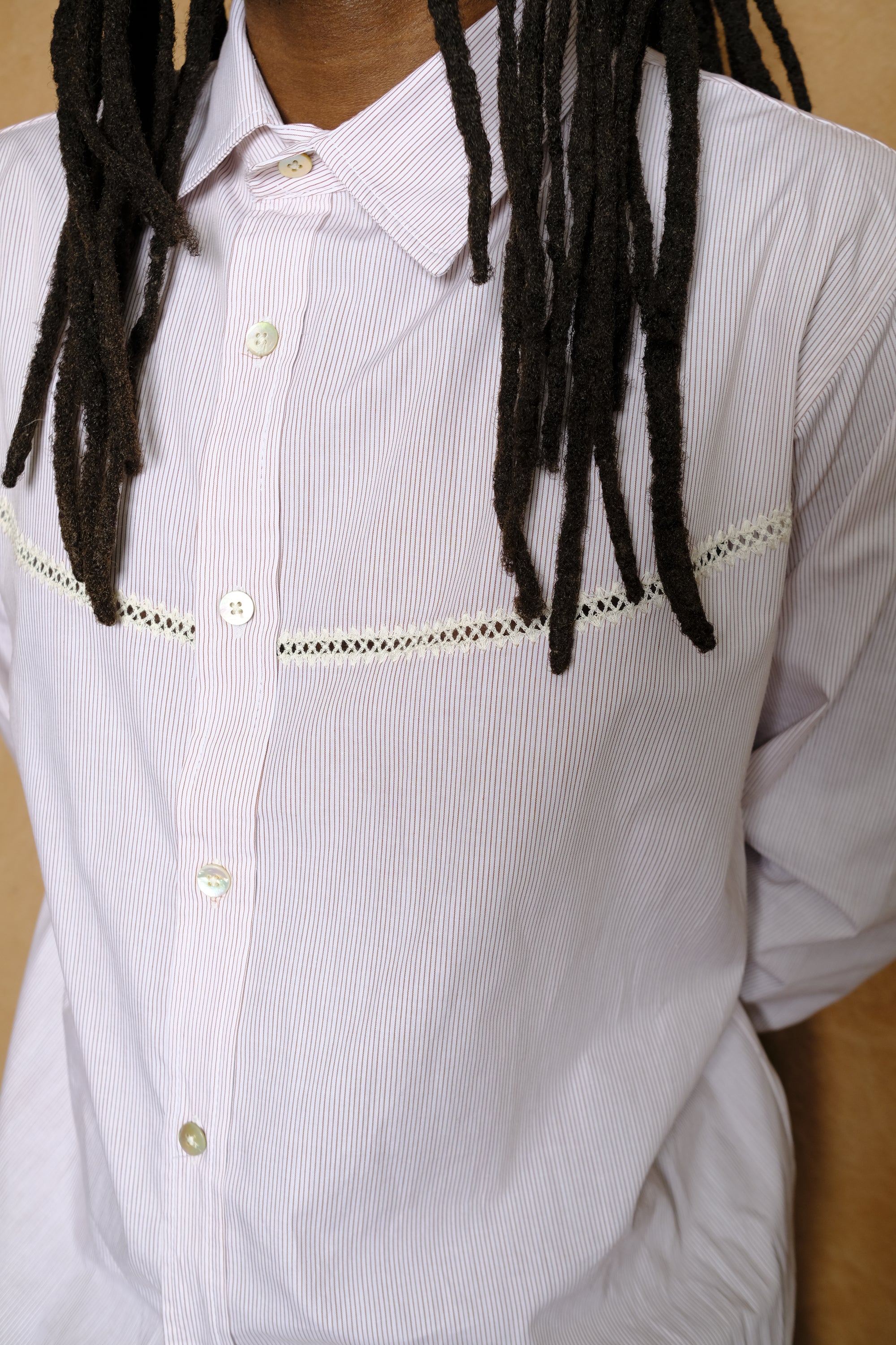 crochet vent shirt in maroon striped poplin