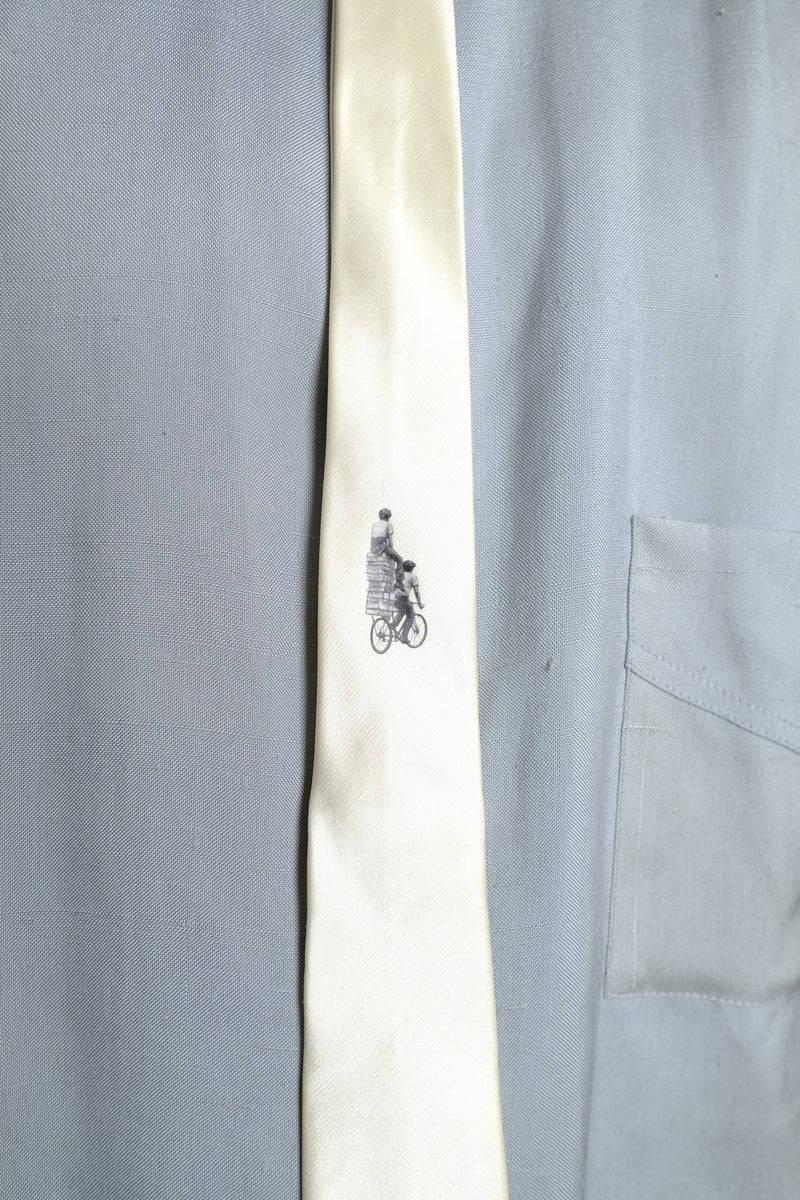 the sydney tie in silk "books"