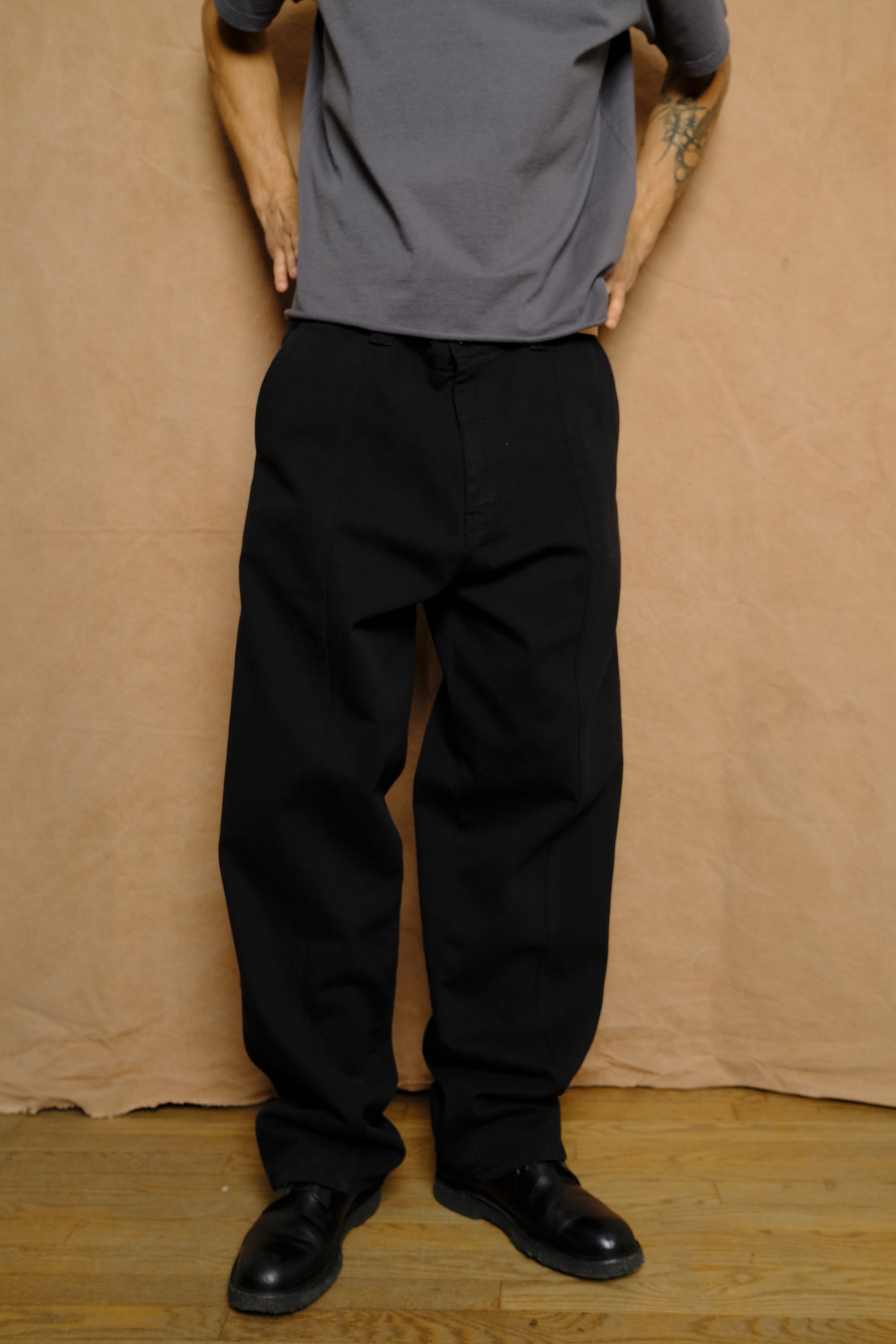 big pants in black seam