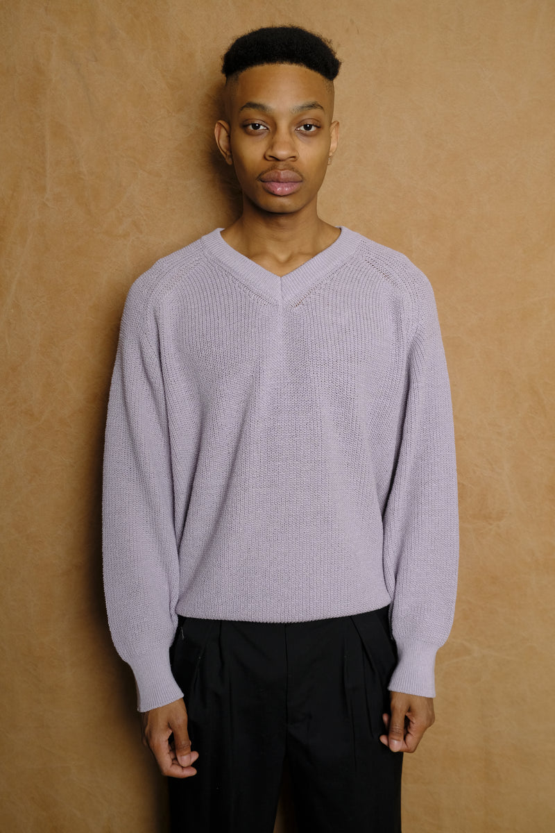 v neck knit in lavender cotton