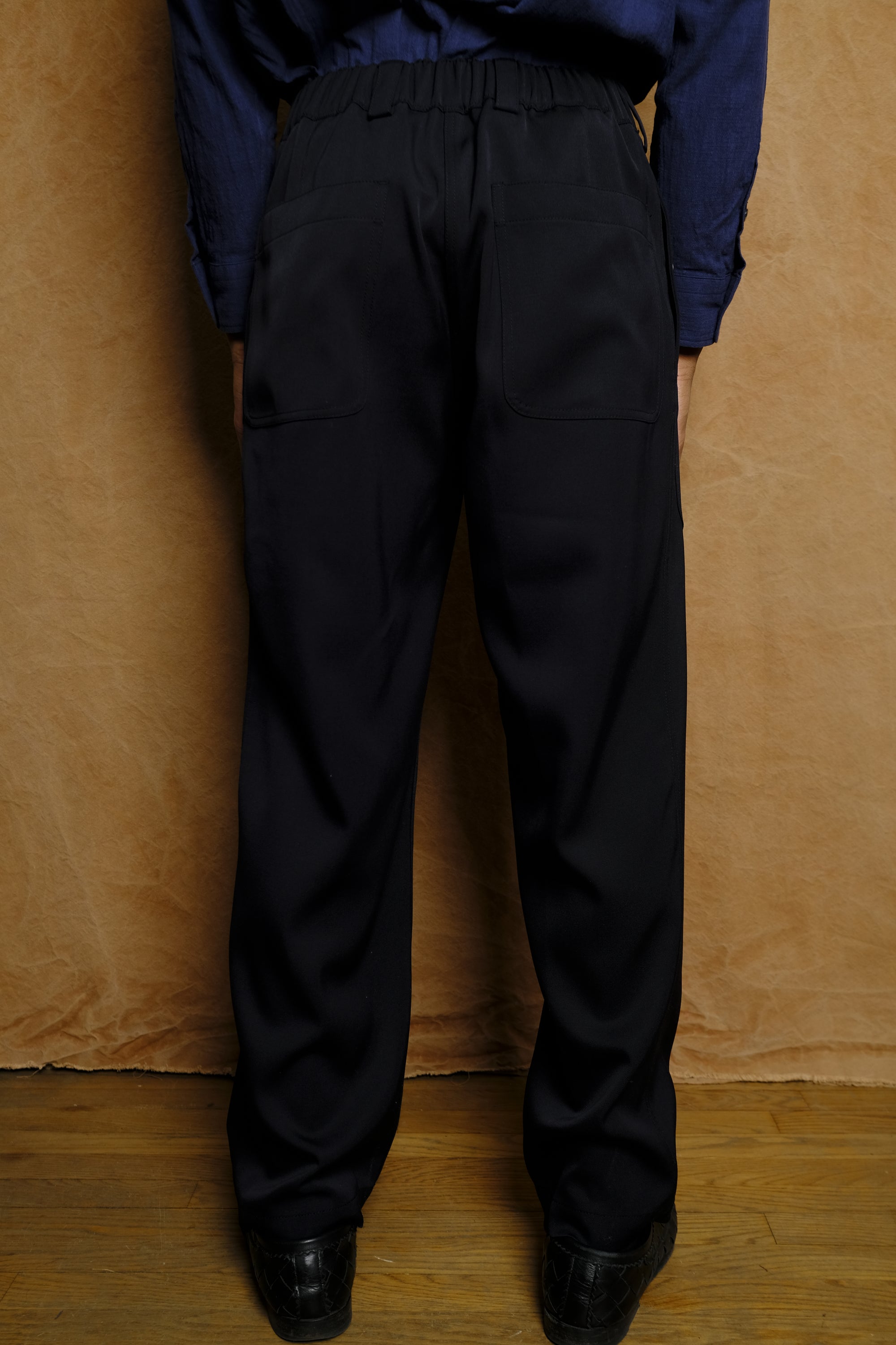 wool satin layer trousers in navy