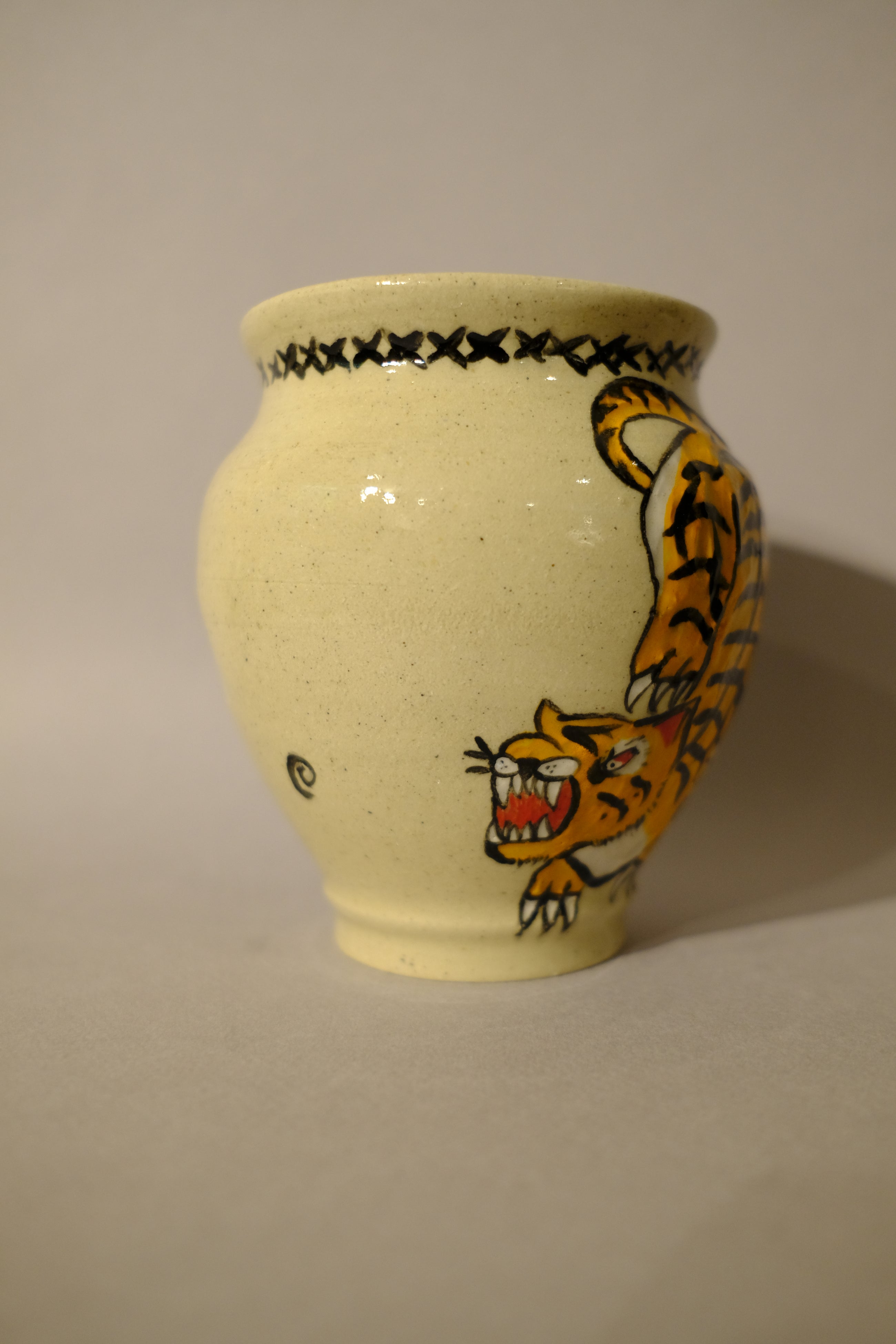 tiger vase