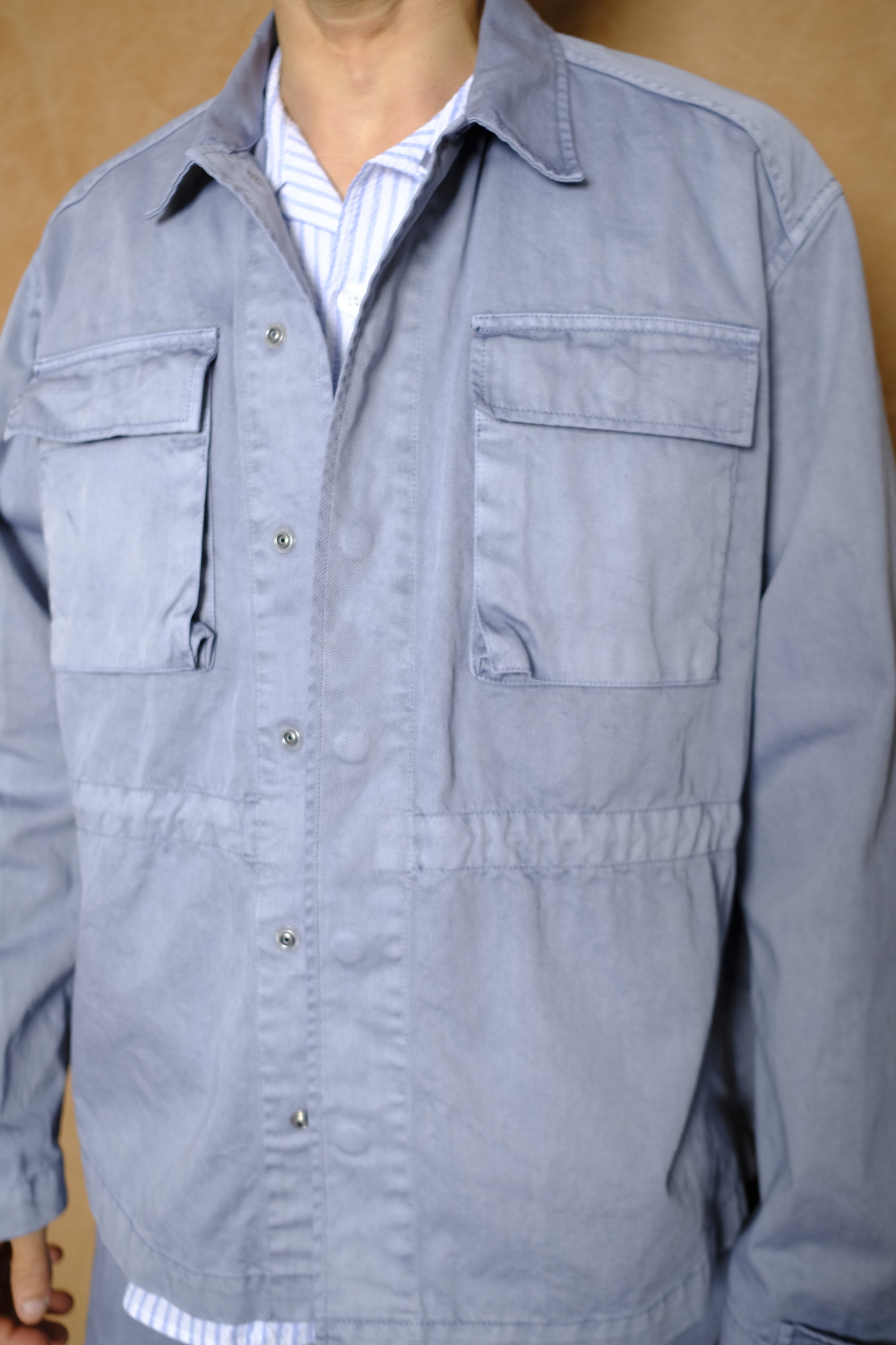 organic chino utility shirt in nasukon