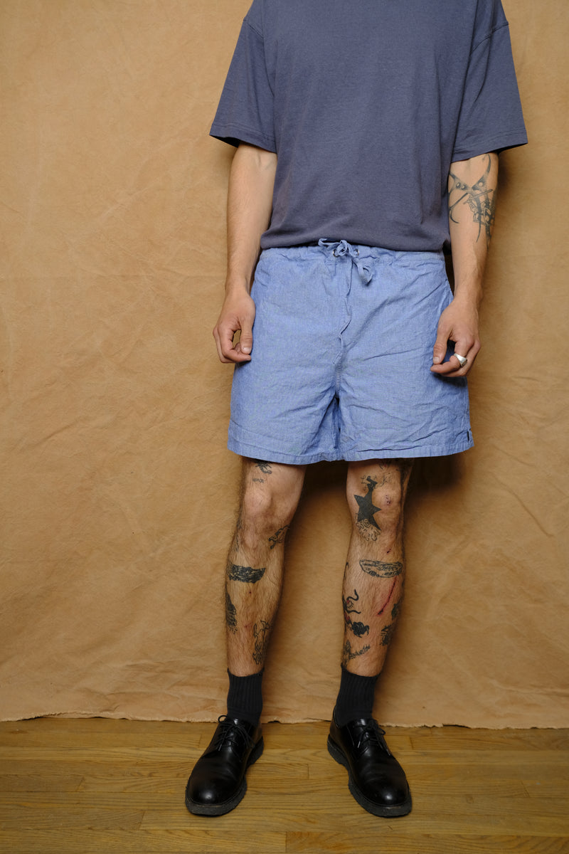 high sports shorts in blue raw slub chambray