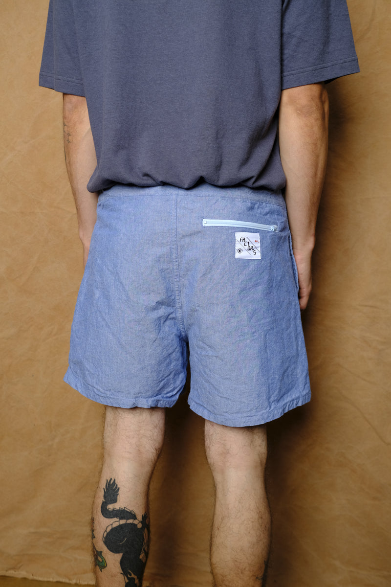 high sports shorts in blue raw slub chambray