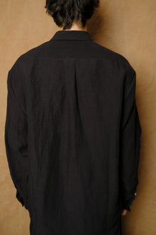 office shirt in black laundered irish linen
