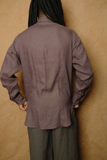 ls shirt in mushroom linen oxford