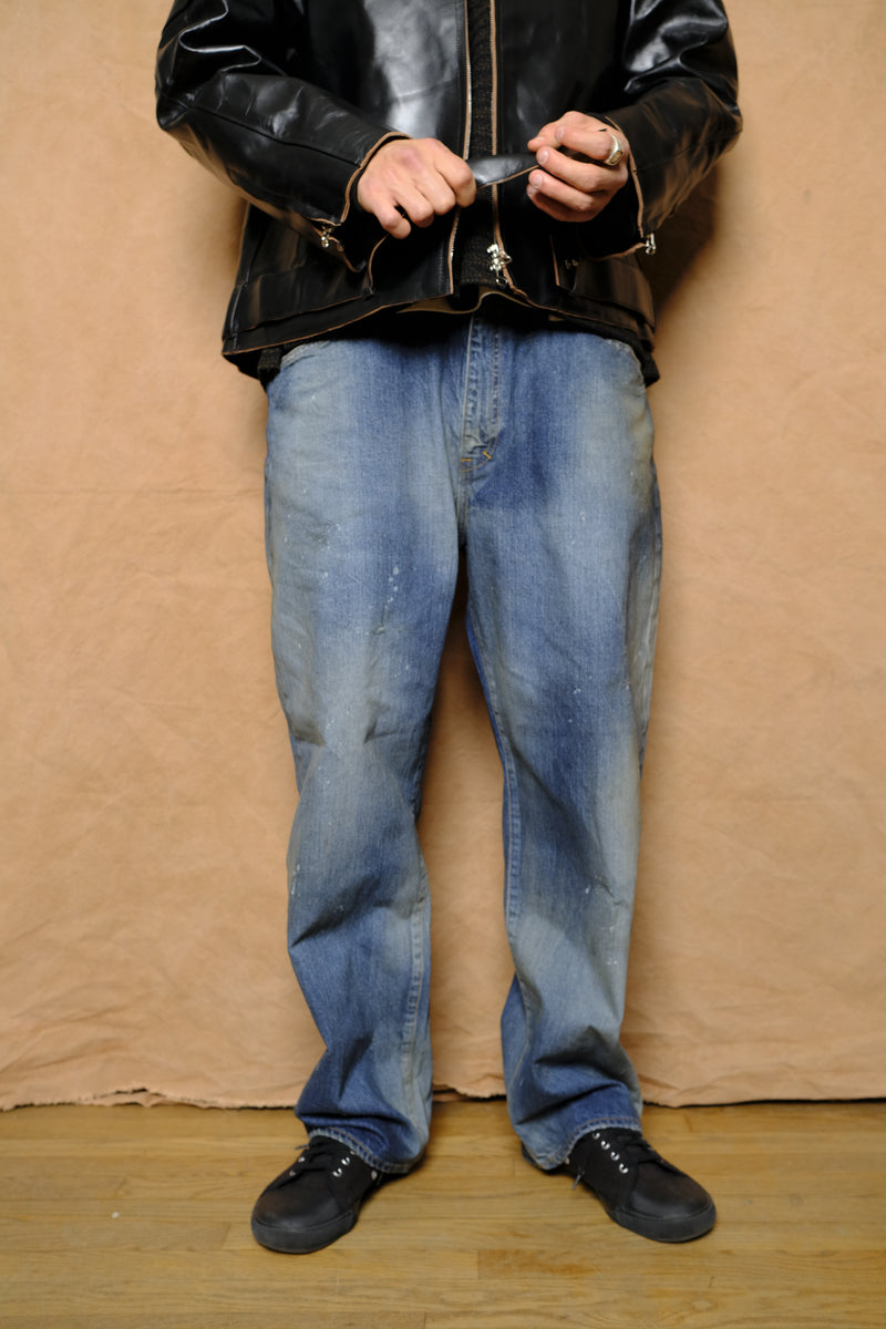 tapered denim pants in indigo