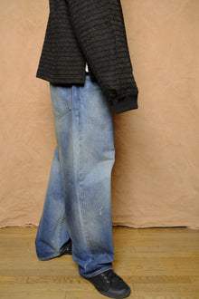 tapered denim pants in indigo