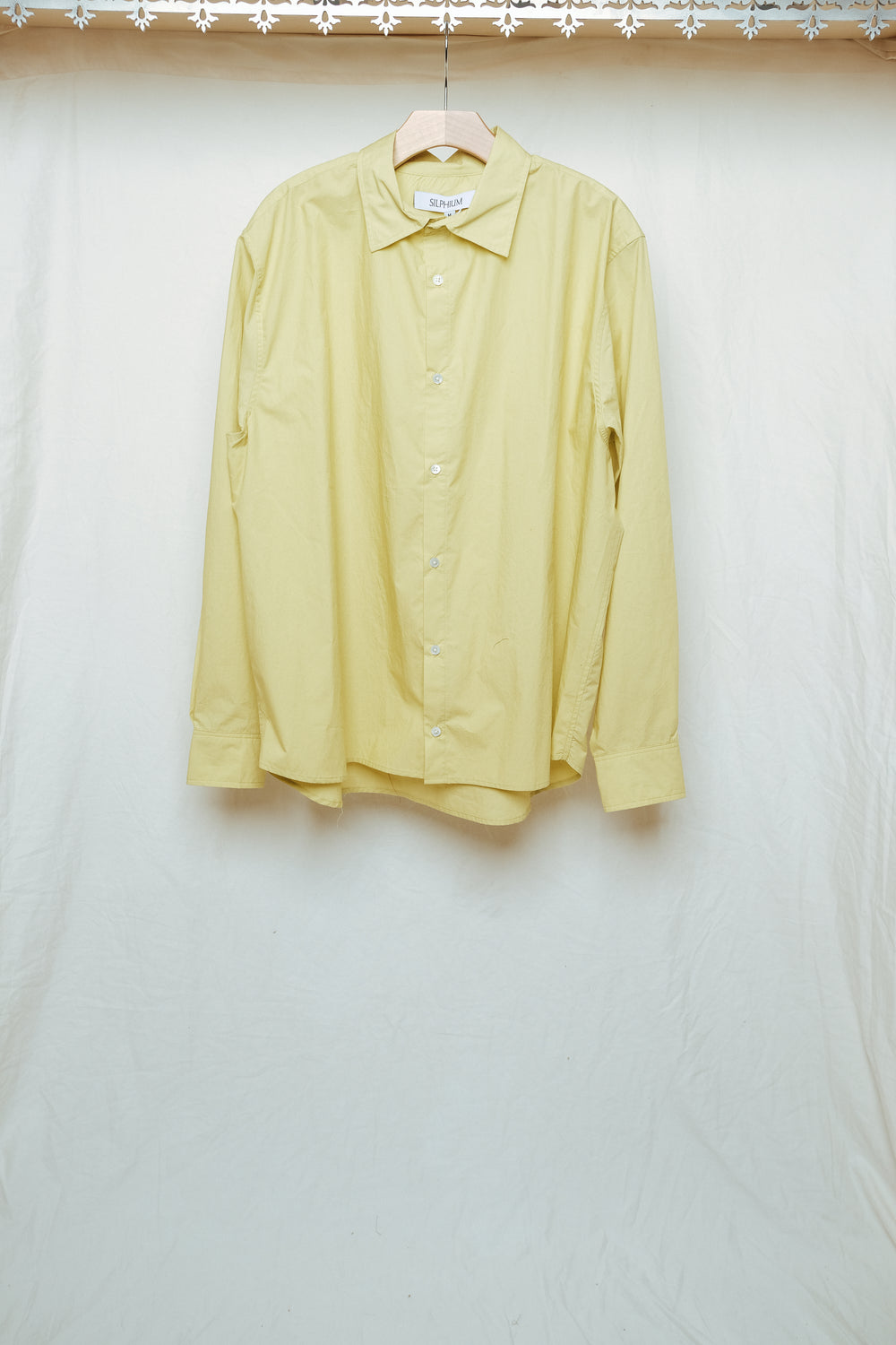 the beck shirt in chartreuse