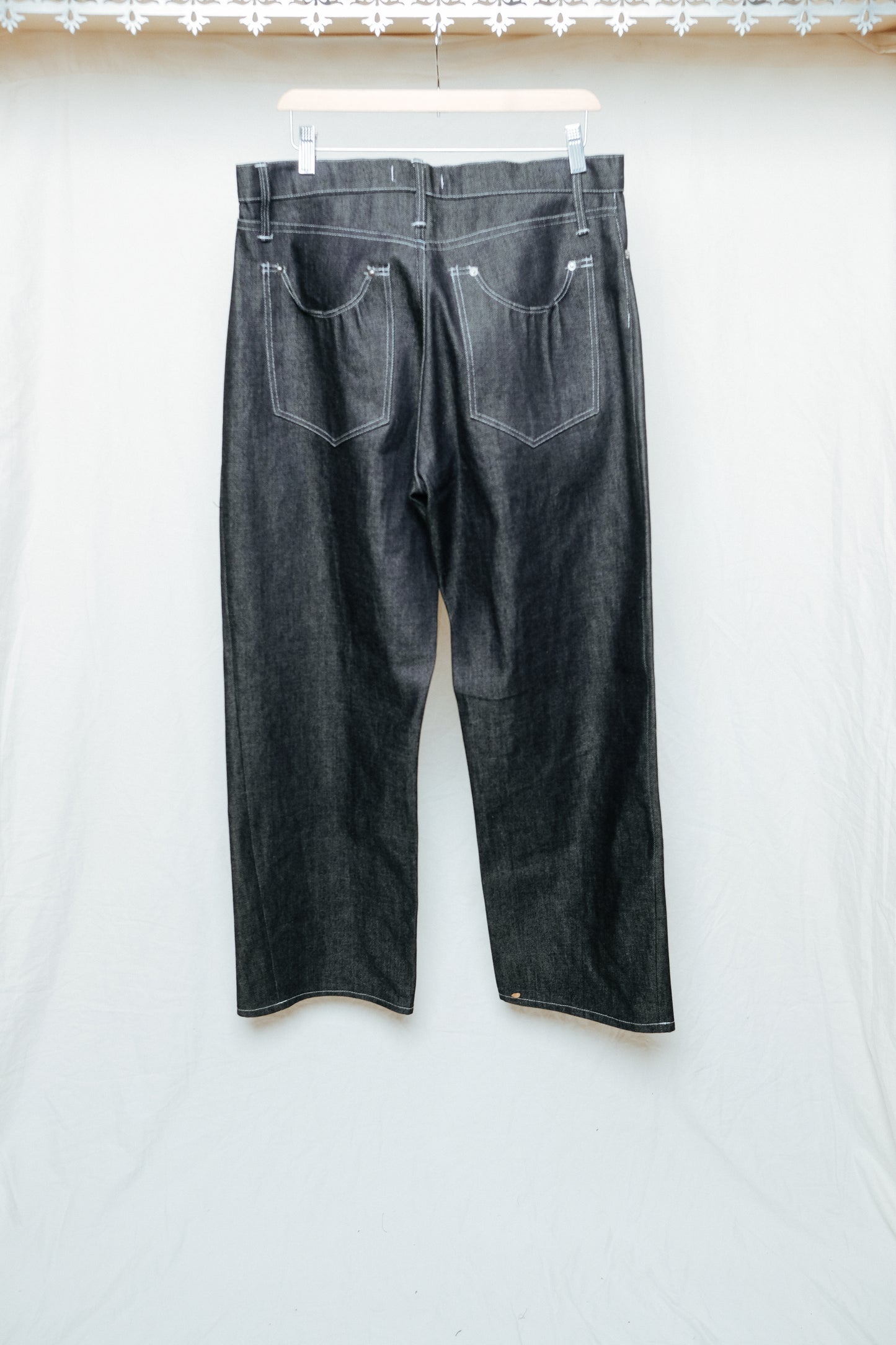 raw indigo curve denim