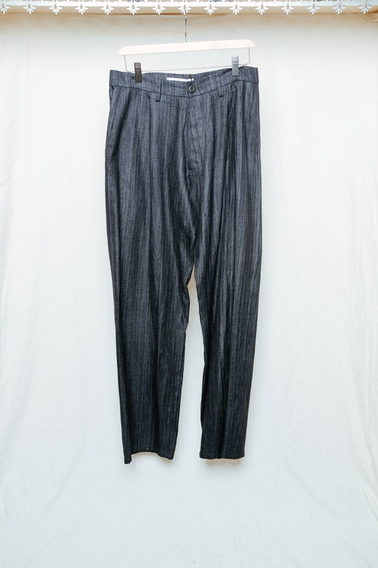 the curve trouser in raw silk