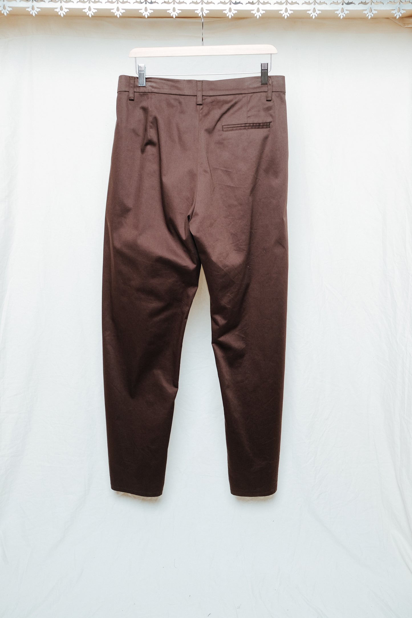 the curve trouser in cotton sateen