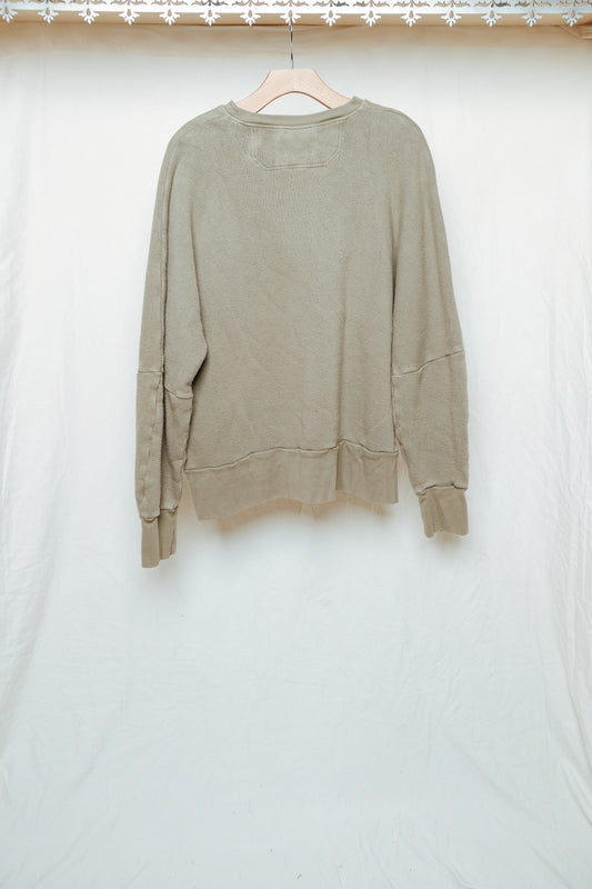 1 pocket ls knit pullover in pomegranate green