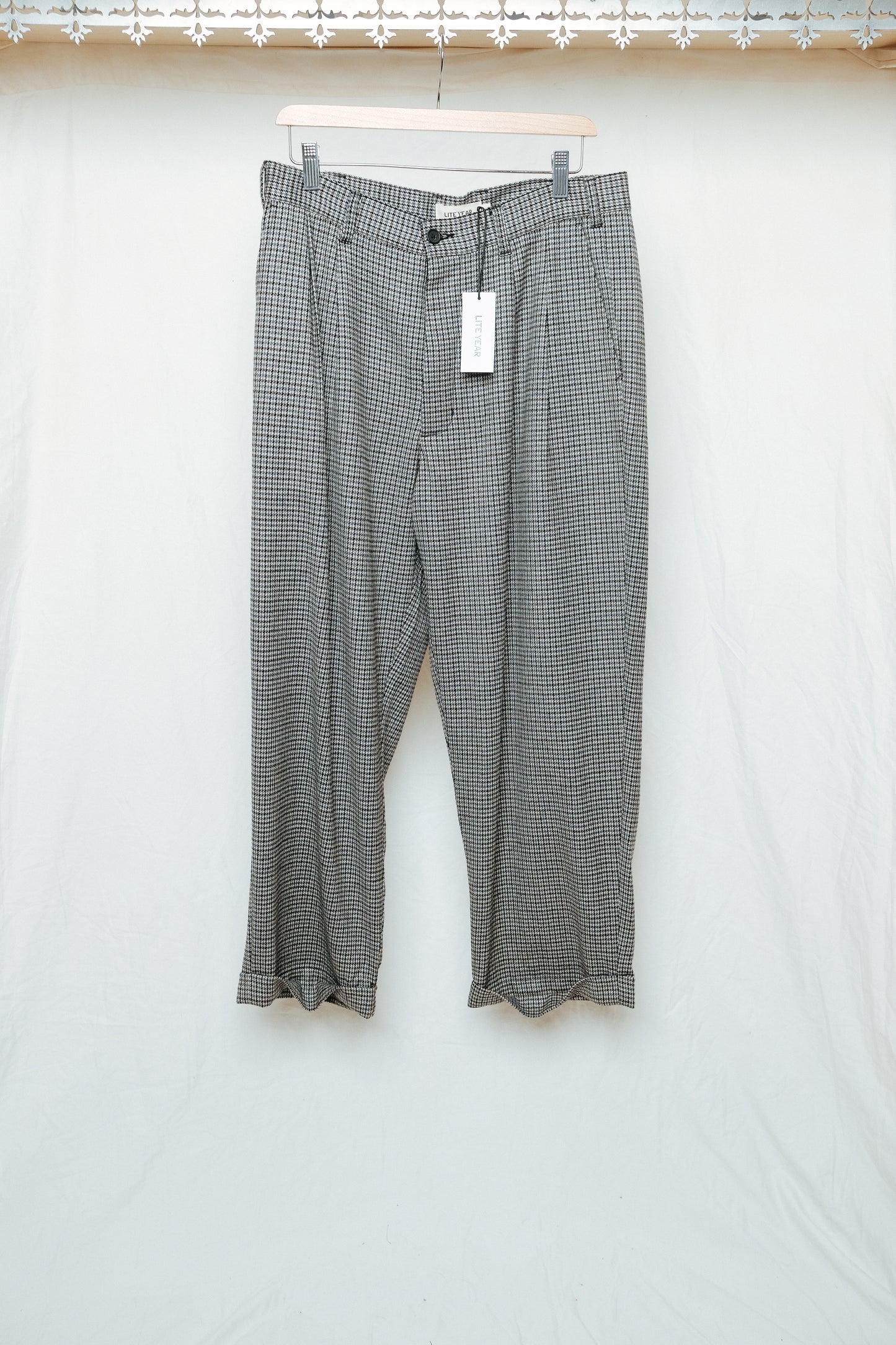 double pleated trouser