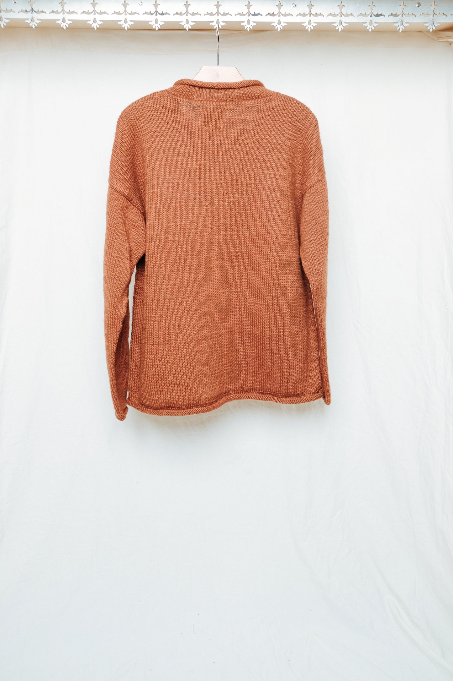 fisherman raw edge pullover