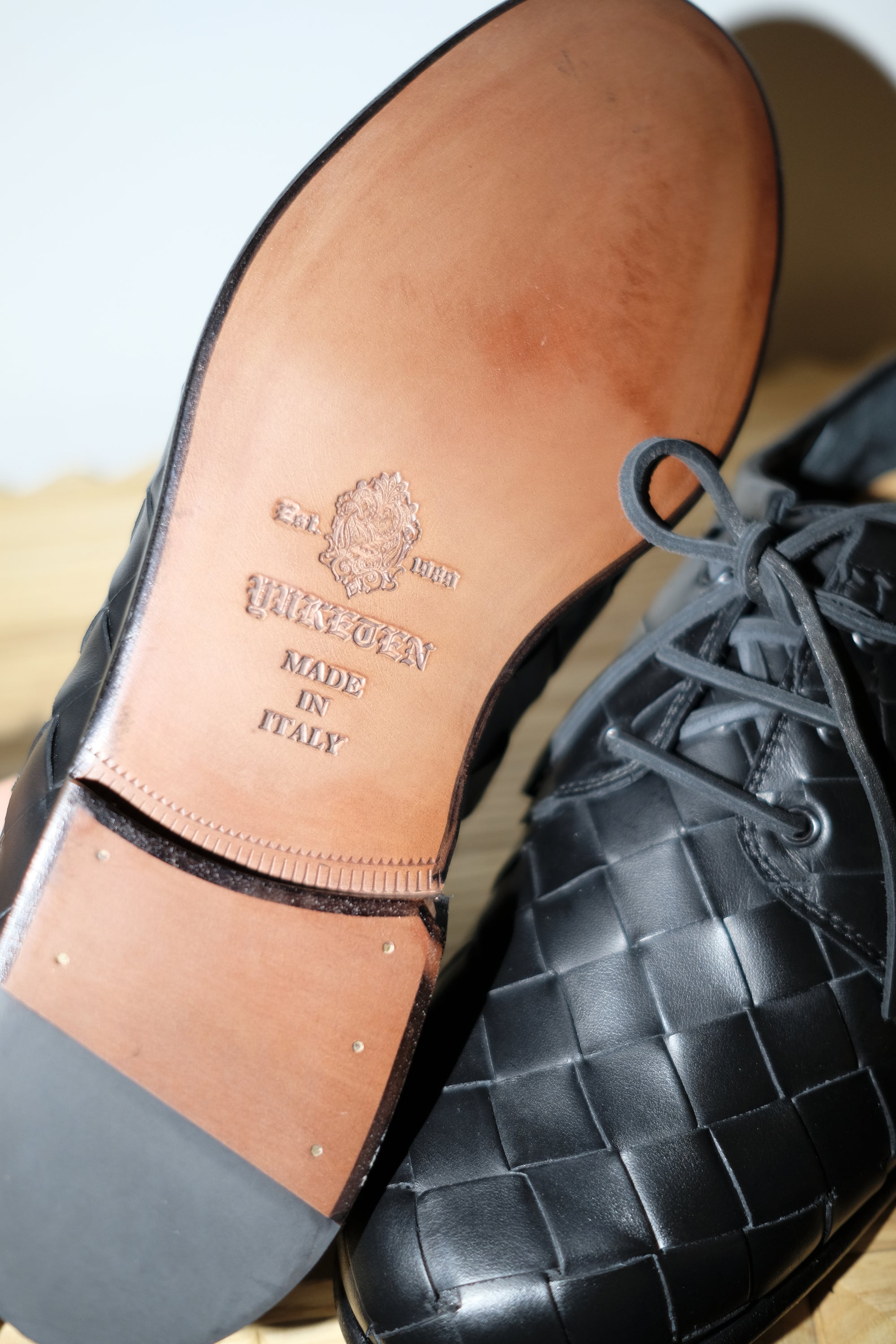 weaved blucher nappa