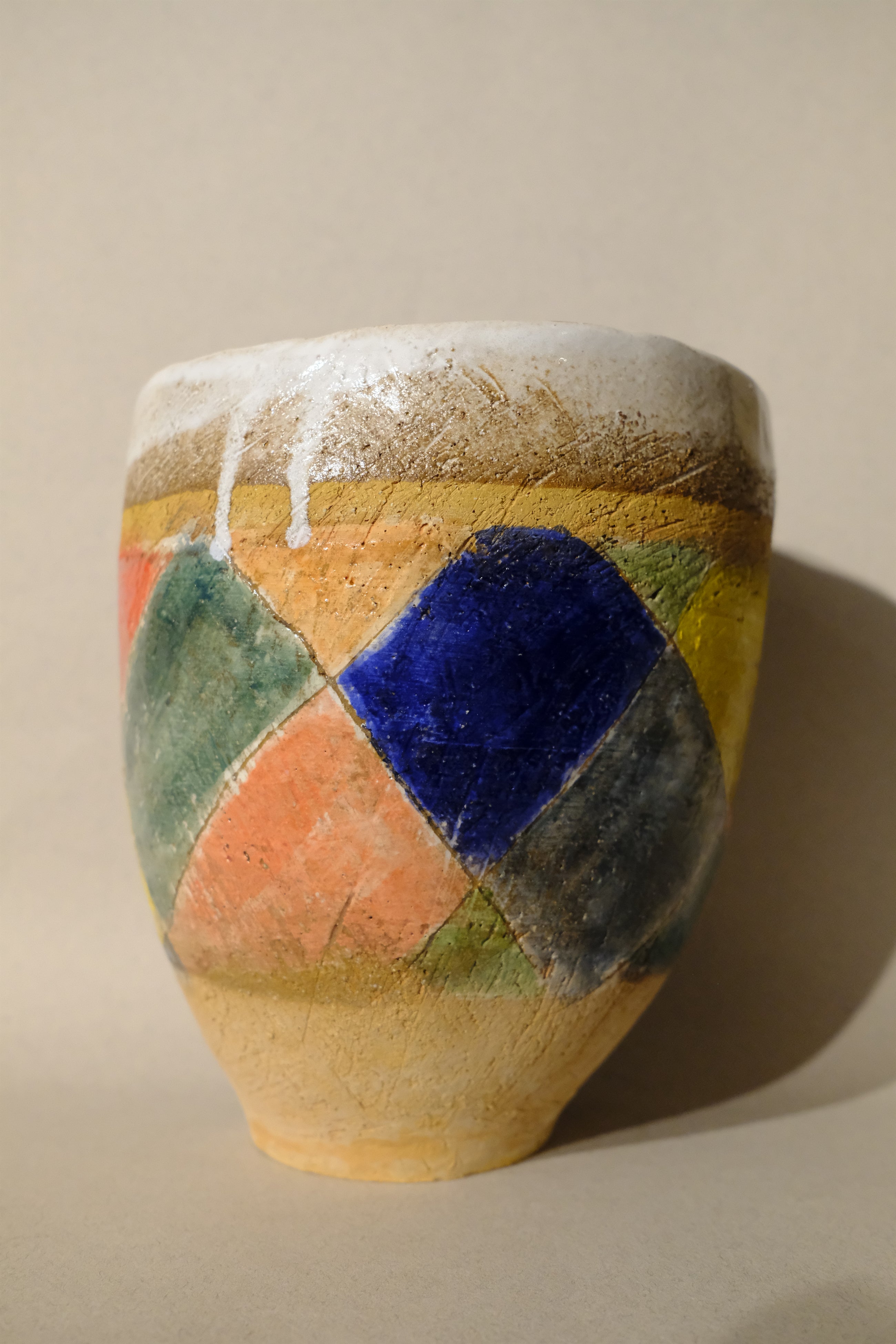 diamond checkered vase