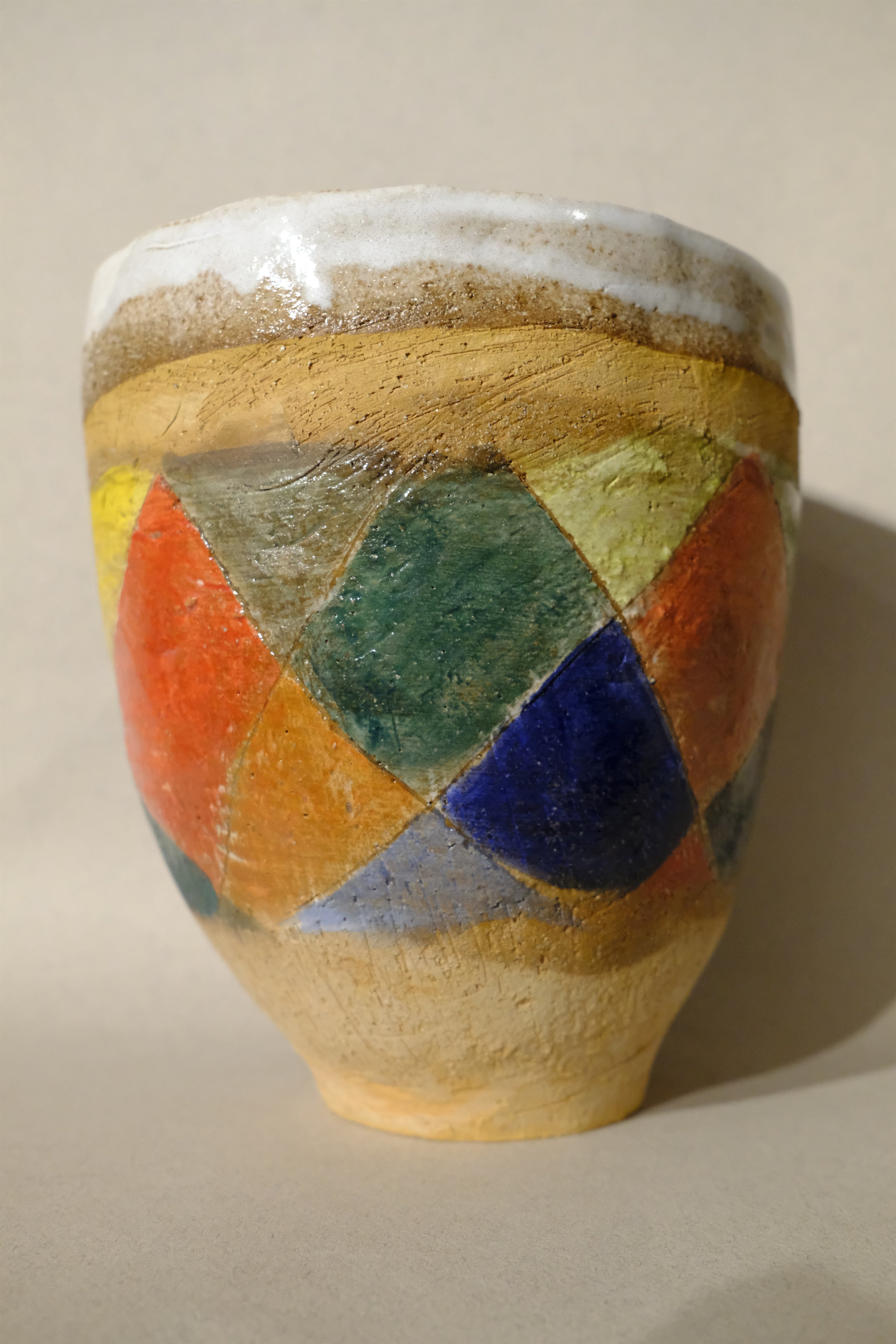 diamond checkered vase