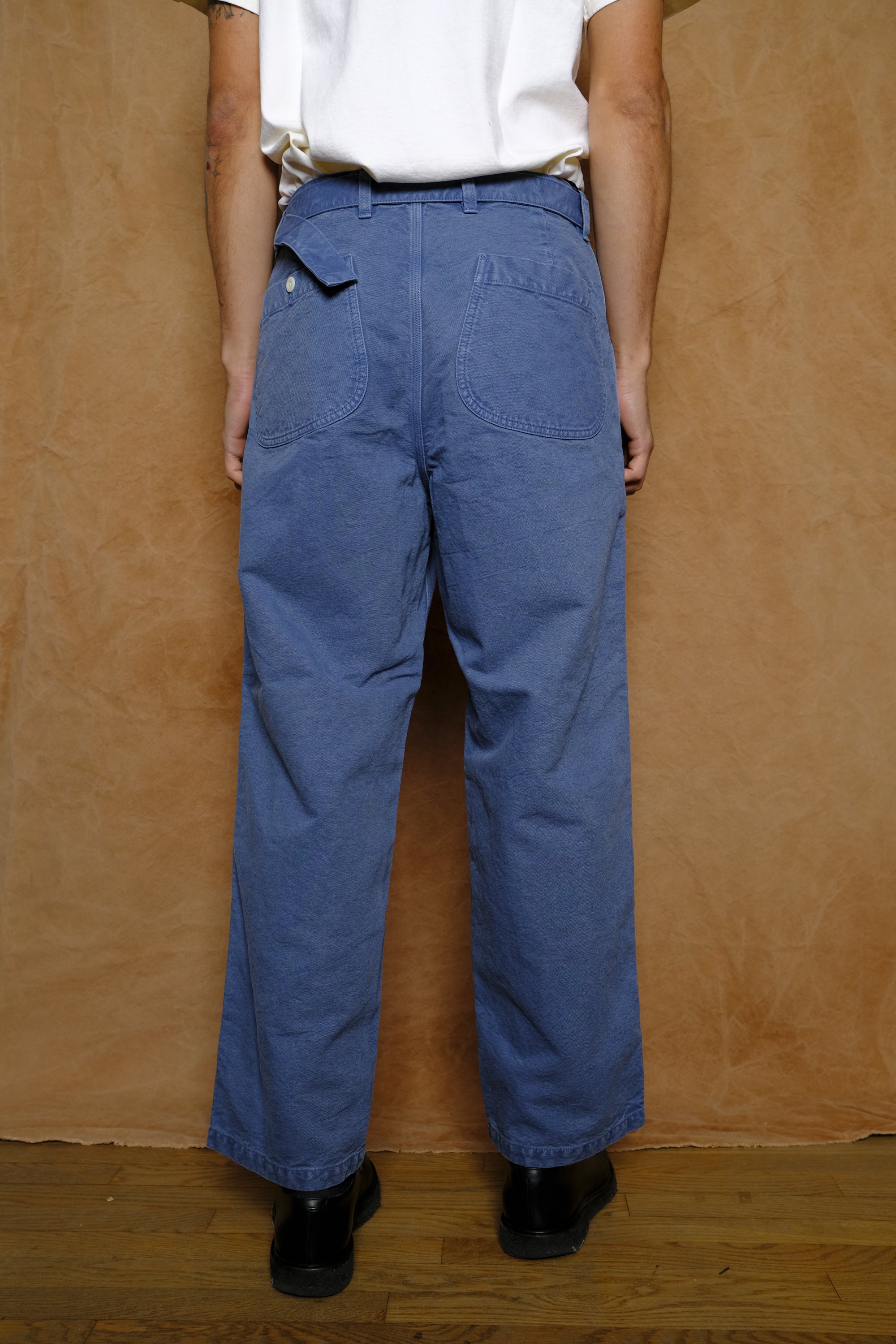 cotton canvas belted pants in blue gray