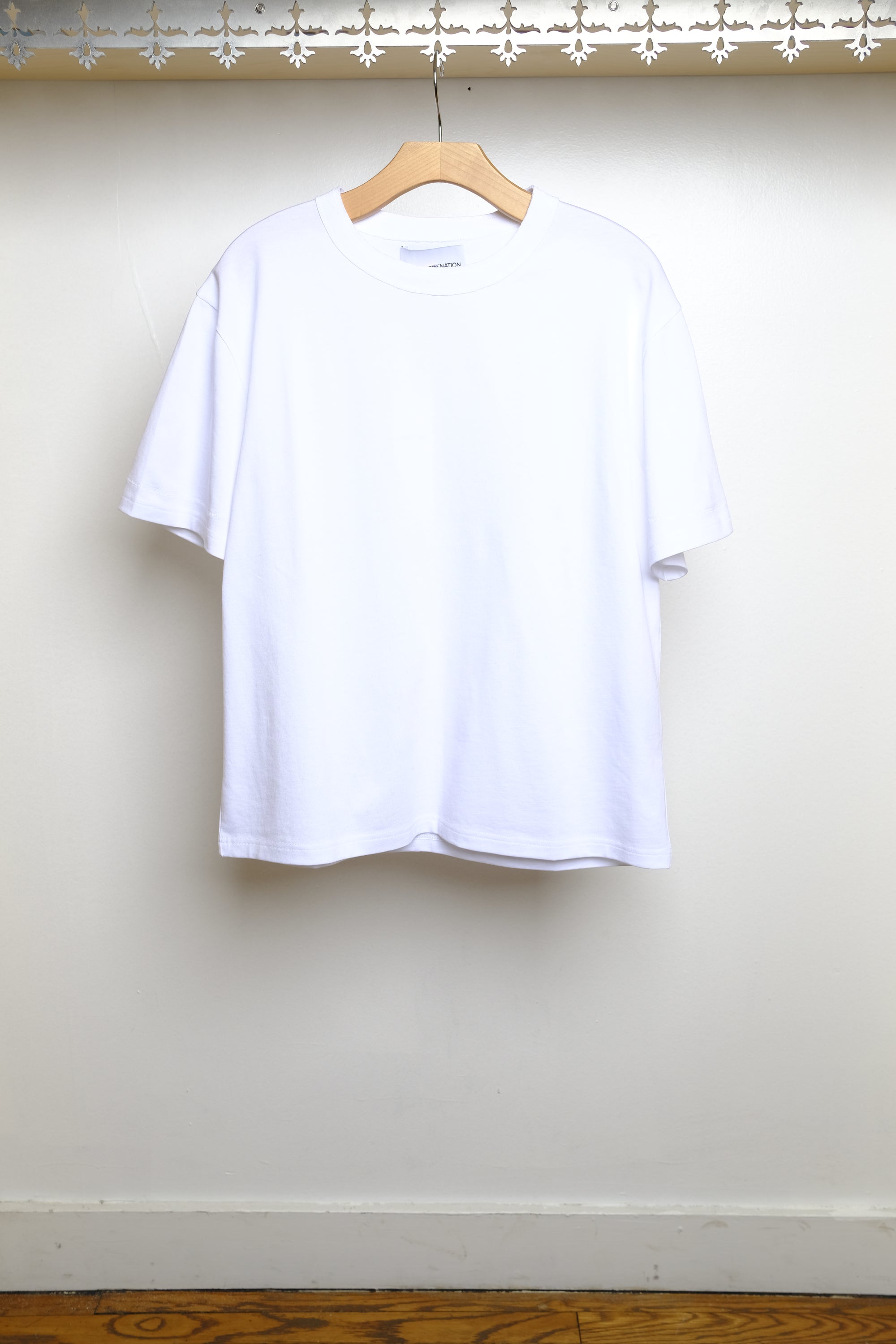 lock tee in white