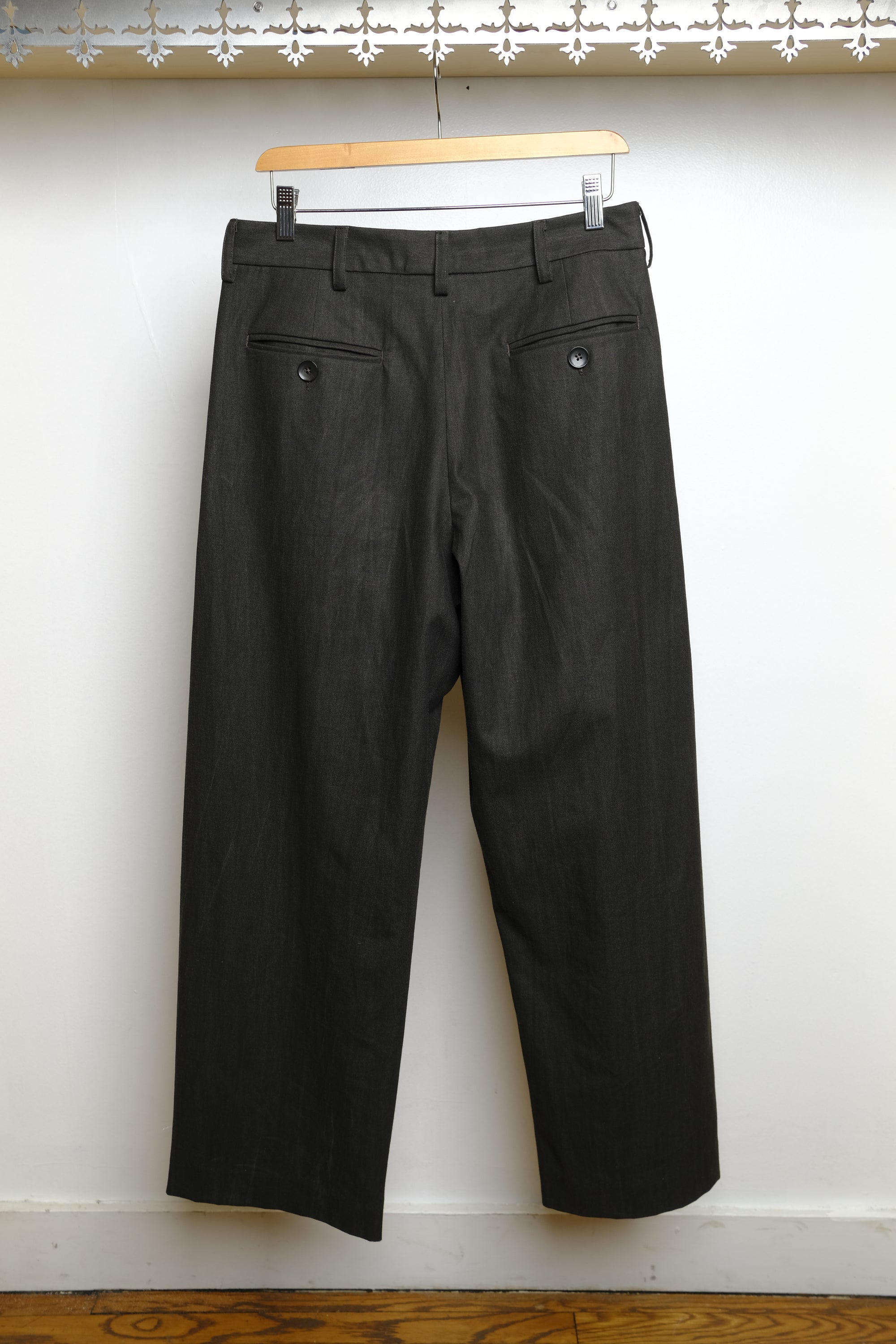 pintuck trouser in sumi dyed canvas