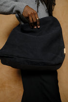 square shoulder bag small in black